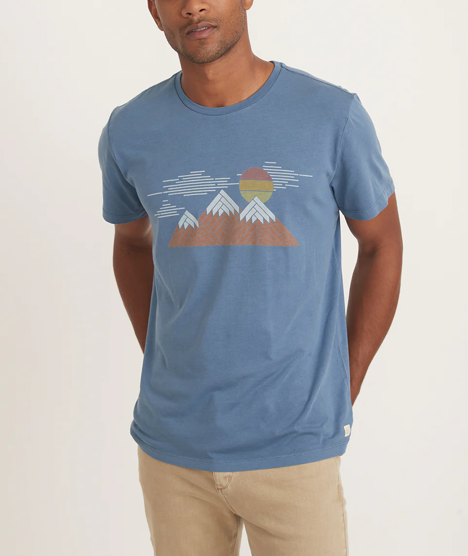 Signature Crew Graphic Tee in China Blue