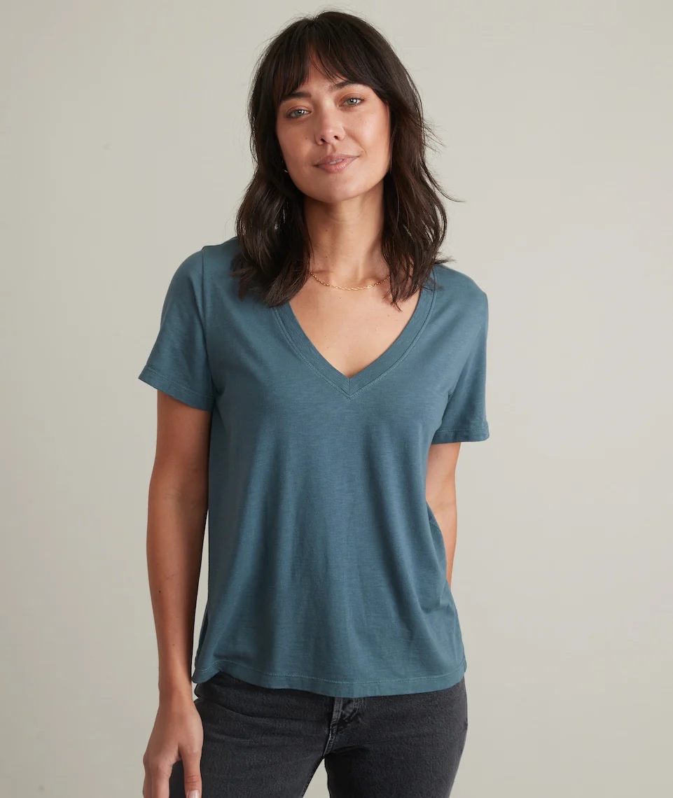 Boyfriend V-Neck Tee in Green Gables