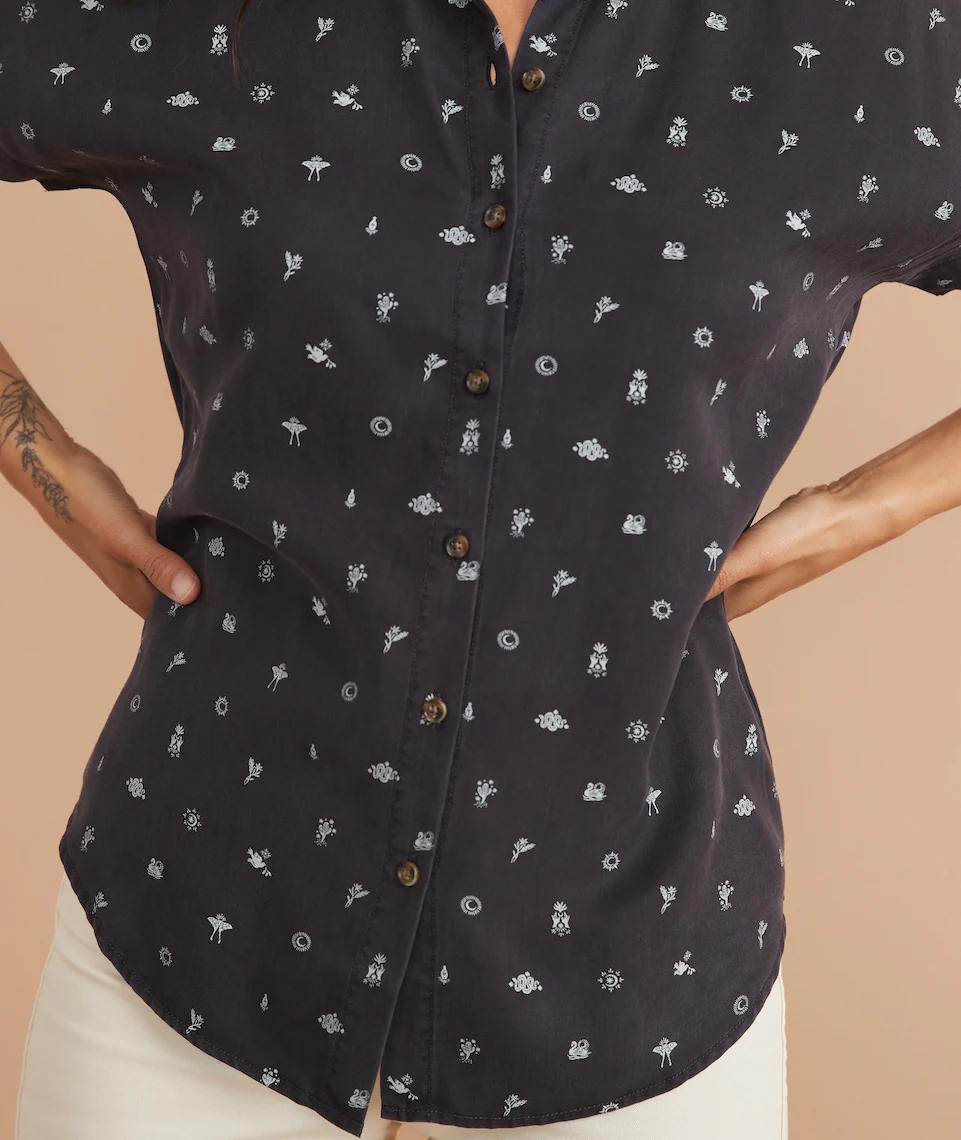 Dana Shirt in Black/White Mystic Print