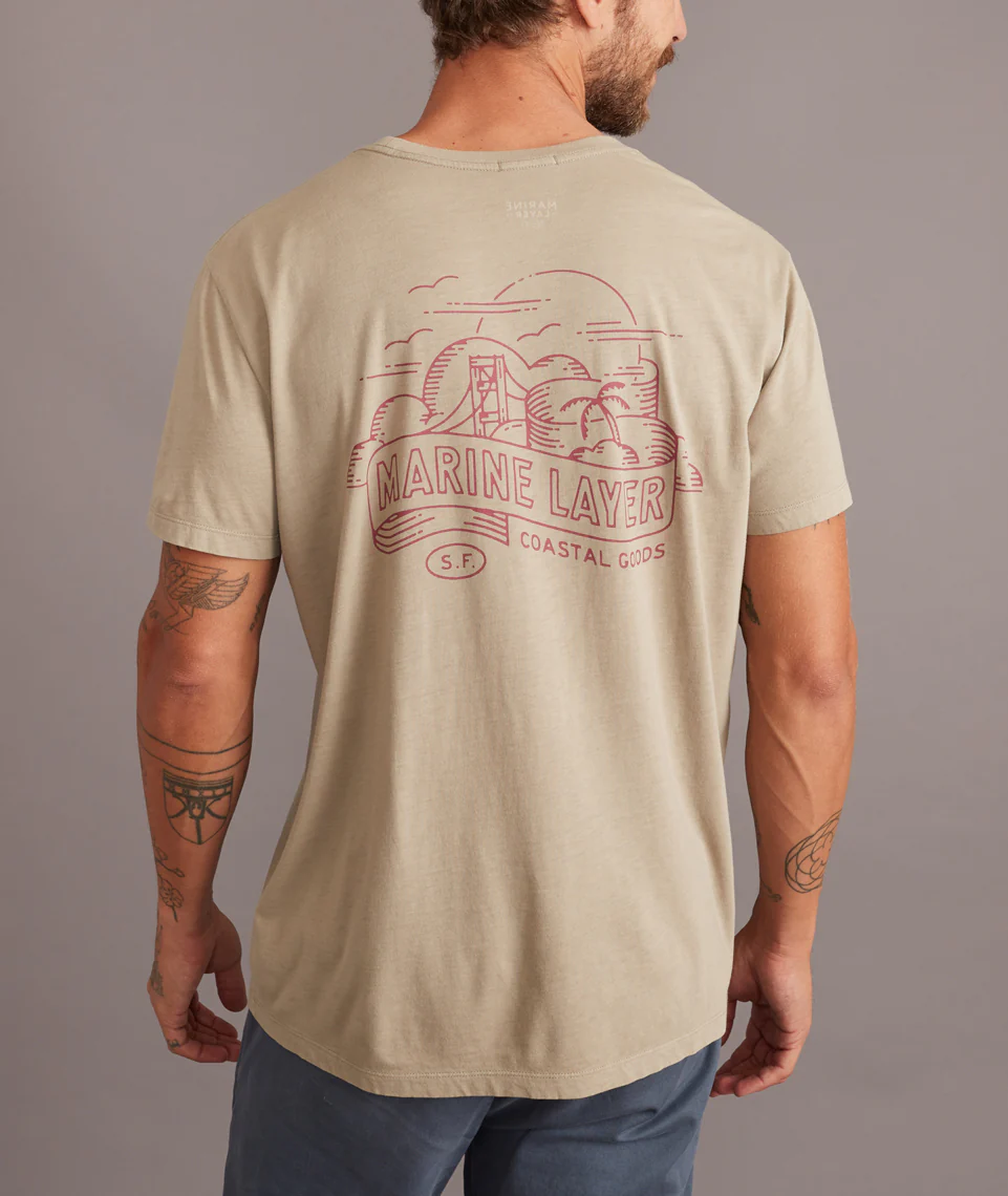 Signature Crew Graphic Tee in Chinchilla