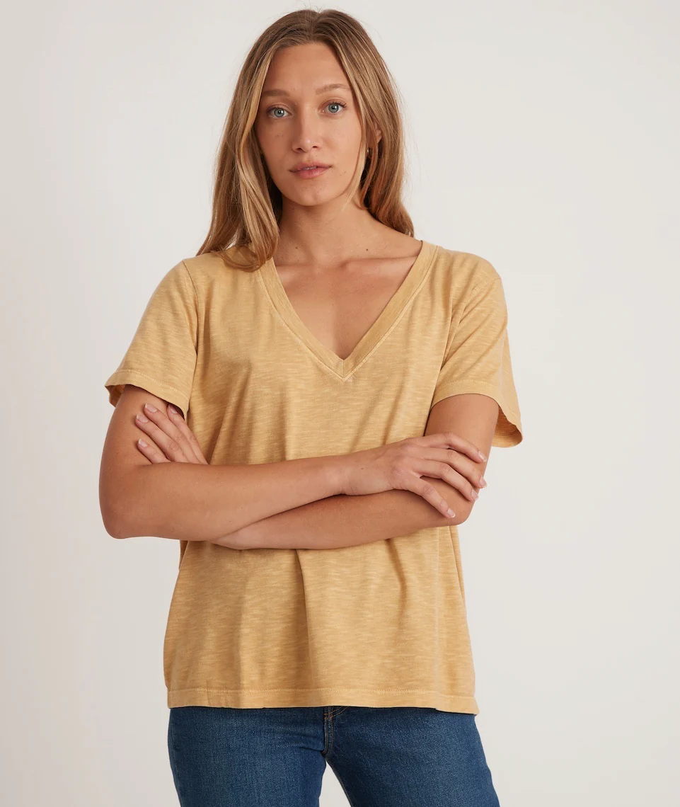 Boyfriend V-Neck Tee in Bright Gold