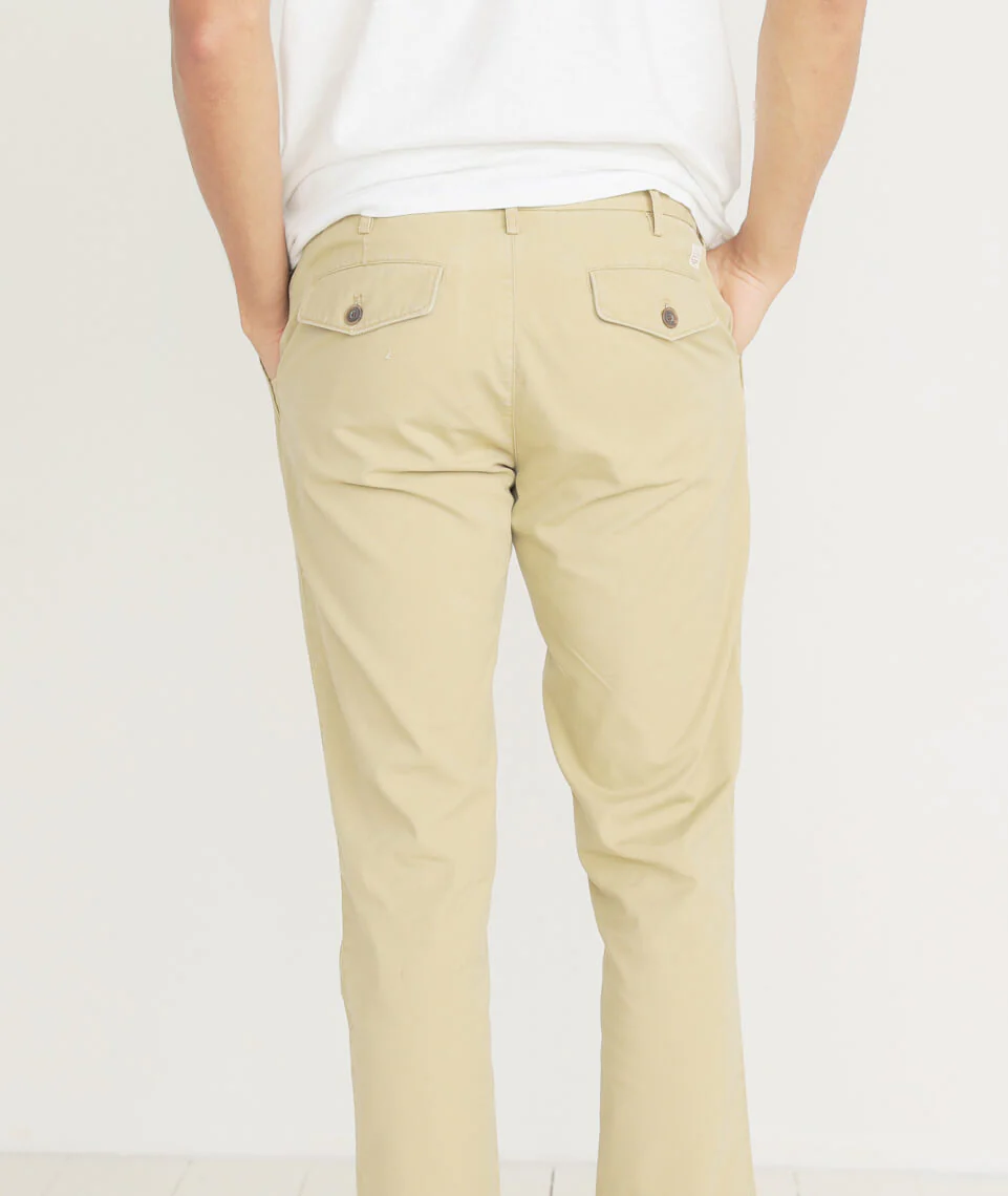 Wilson Walk Pants in Caramel Khaki