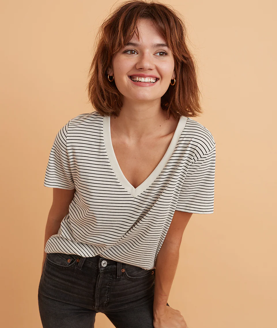 Boyfriend V-Neck in Natural/Black Stripe