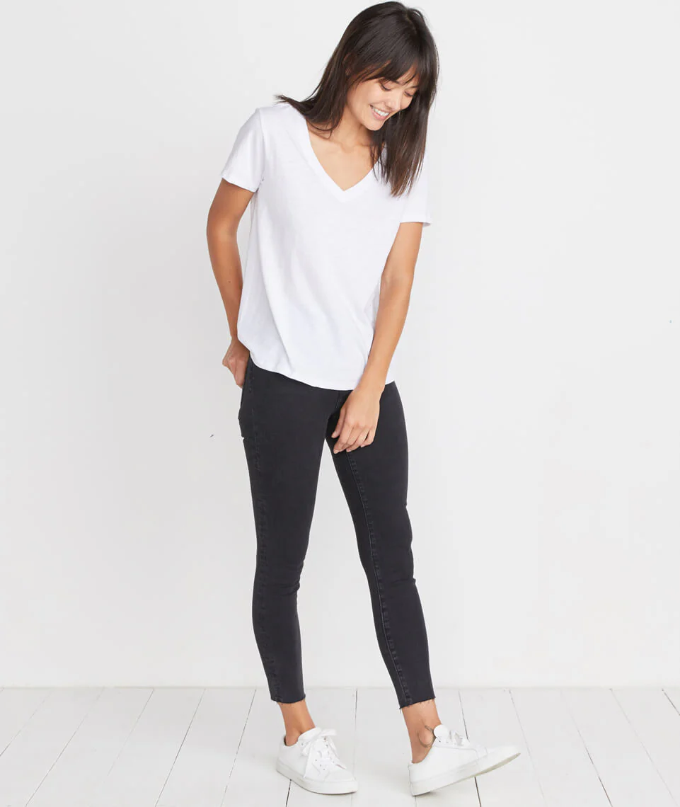 Boyfriend V-Neck - White