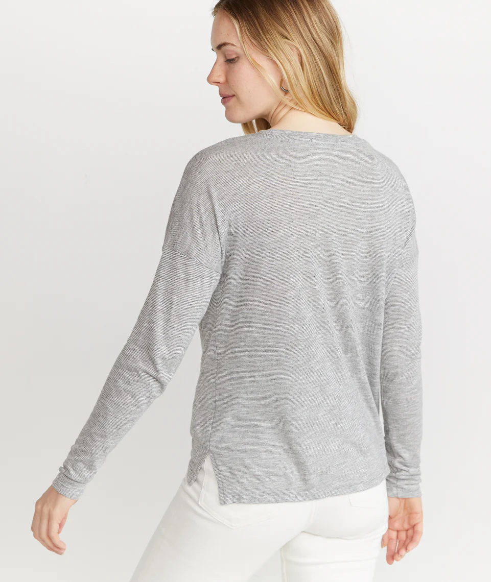Mona in Long Sleeve Crew in Thin Grey/White Stripe
