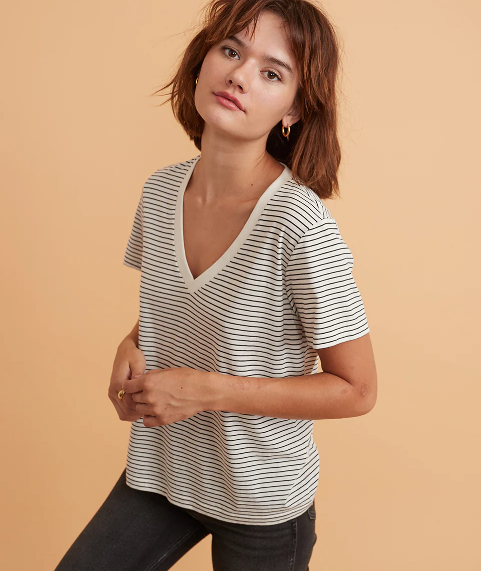 Boyfriend V-Neck in Natural/Black Stripe