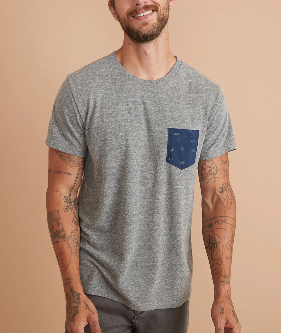 Signature Pocket Tee in Heather Grey