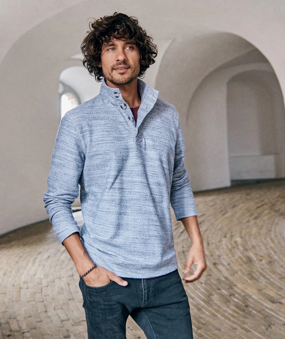 Clayton Pullover in Heather Grey