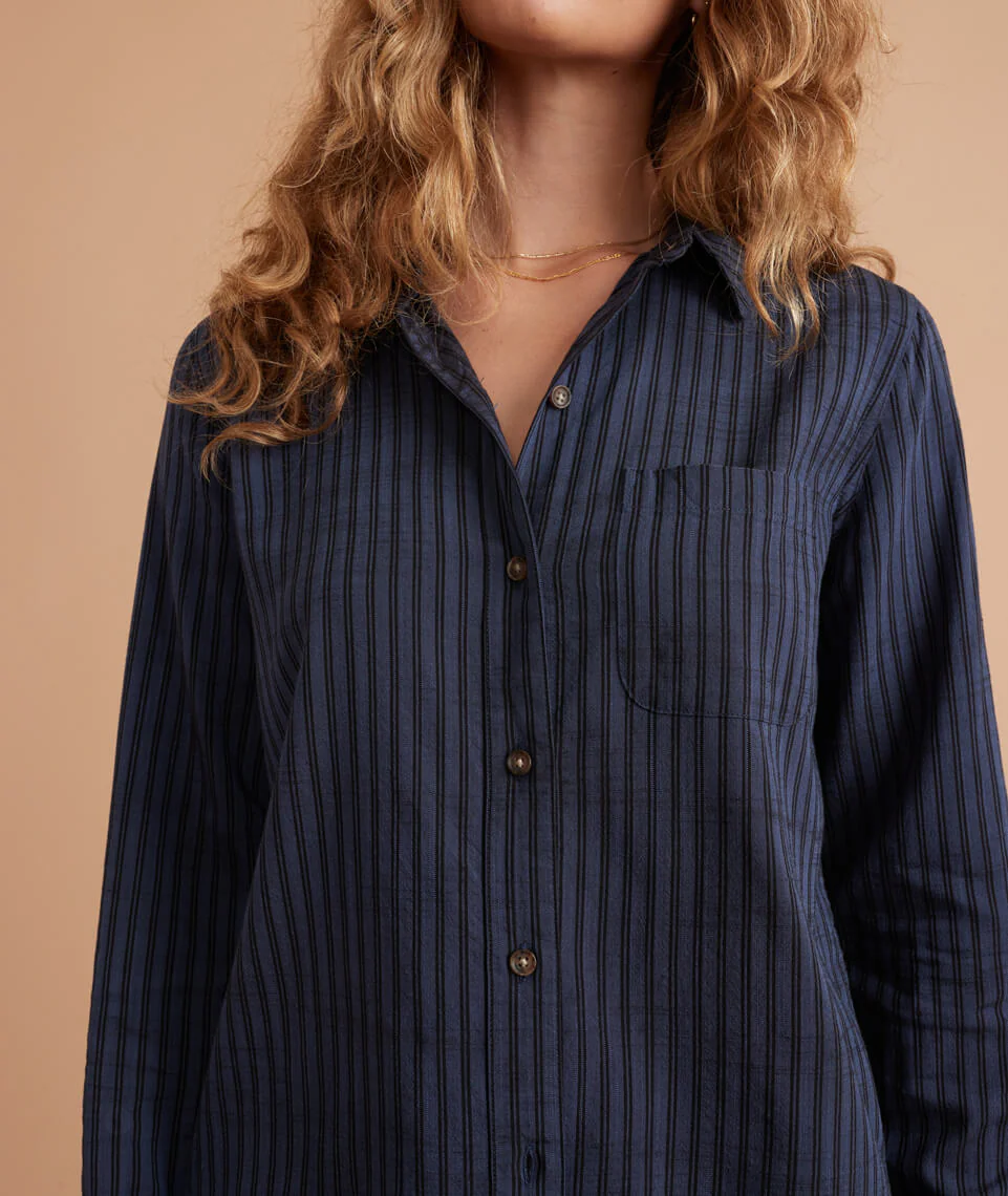 Angie Relaxed Shirt in Black/Blue Stripe
