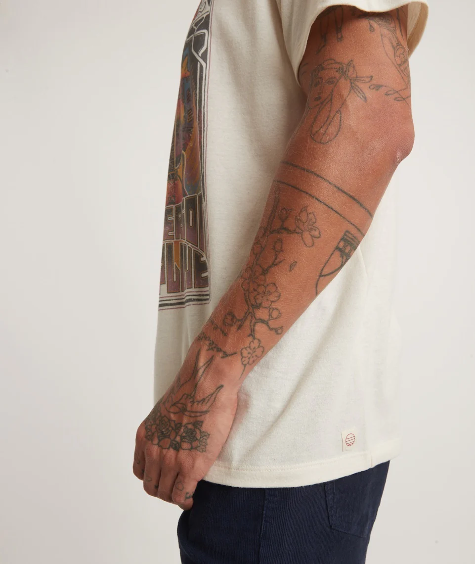 Jefferson Airplane Unisex Tee in Natural