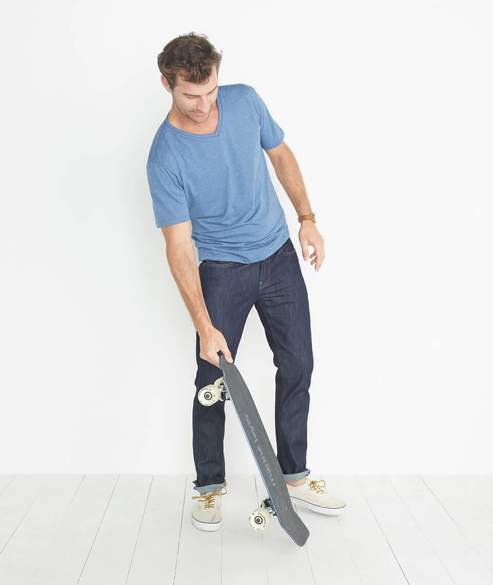 Signature V-neck in True Denim