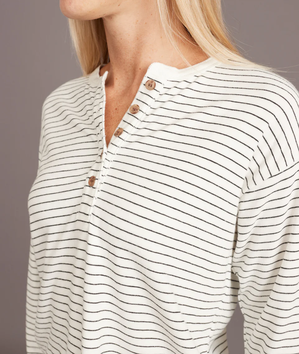 Carter Henley in White/Black Stripe