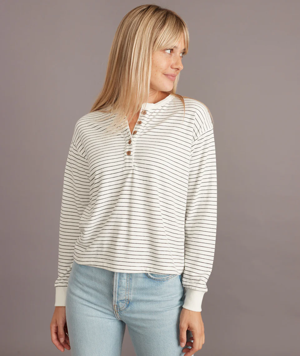 Carter Henley in White/Black Stripe