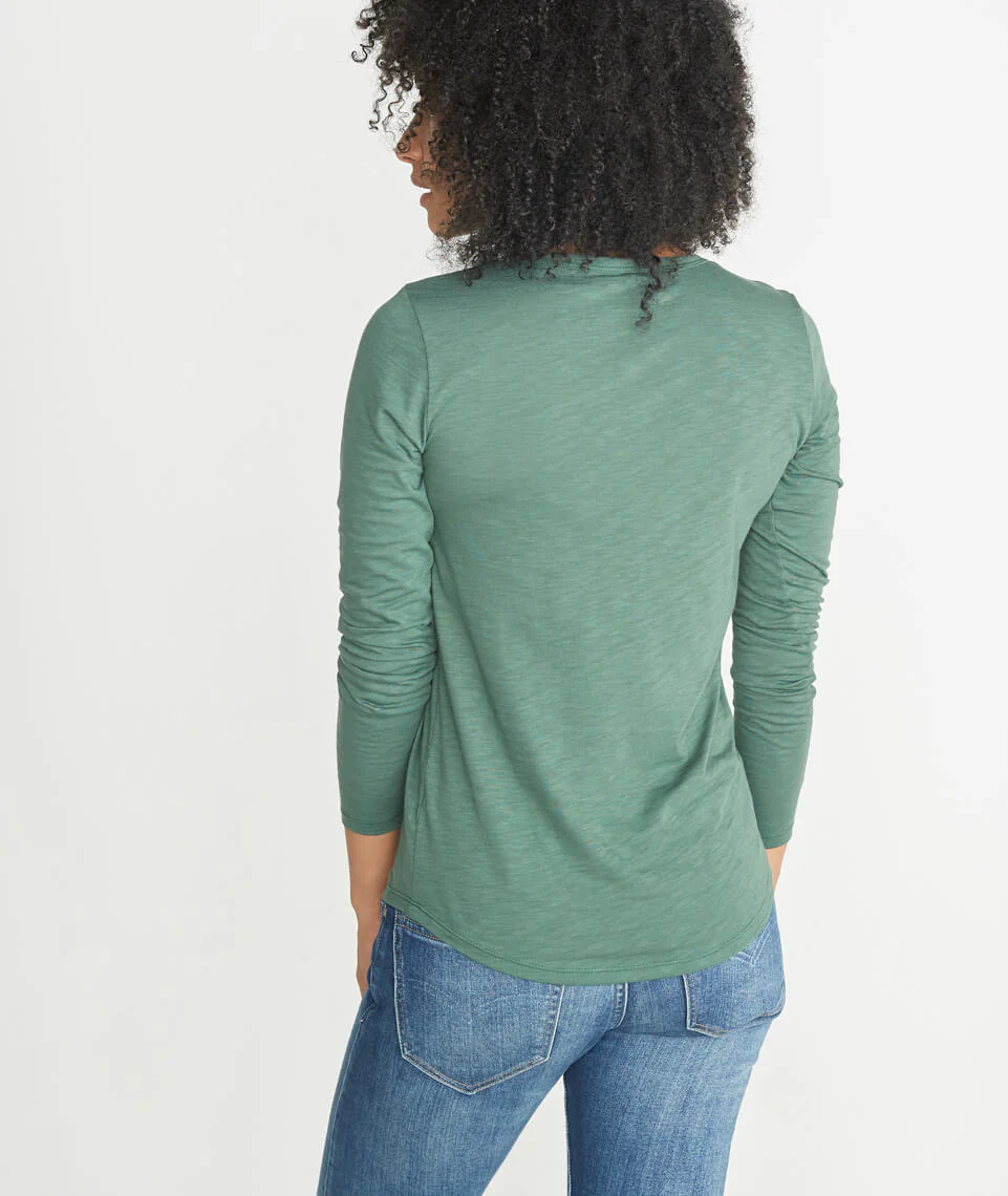 Clover Saddle Longsleeve in Forest Green