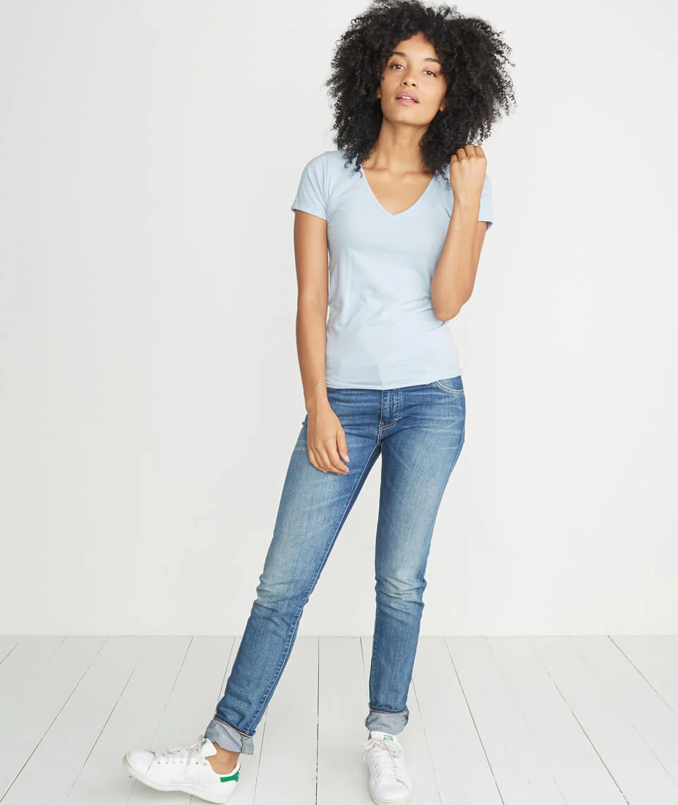 V-Neck in Carolina Blue