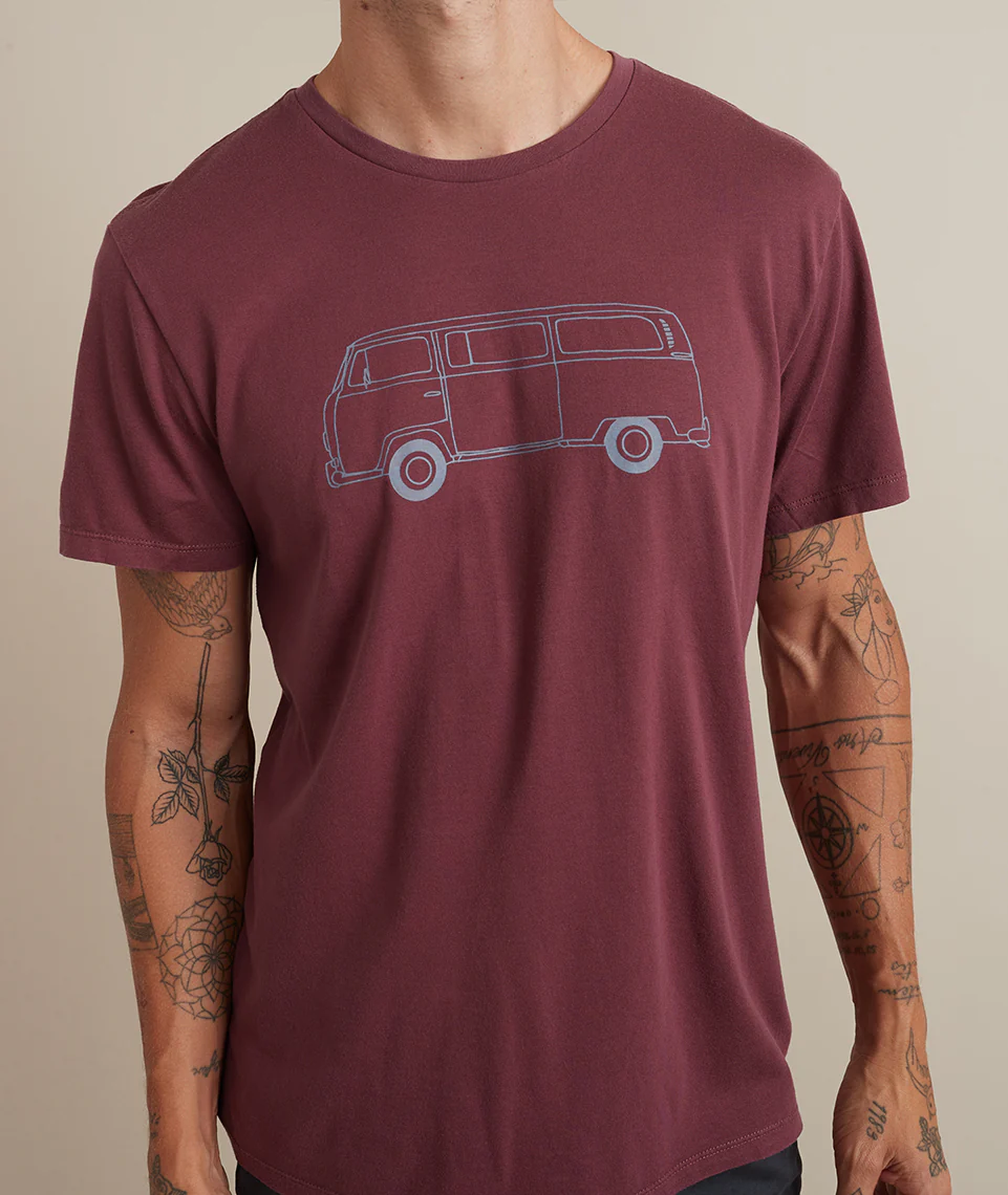 Signature Crew Bus Tee in Andorra