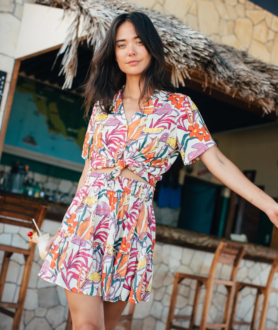 Lucy Resort Shirt in Tropical Floral