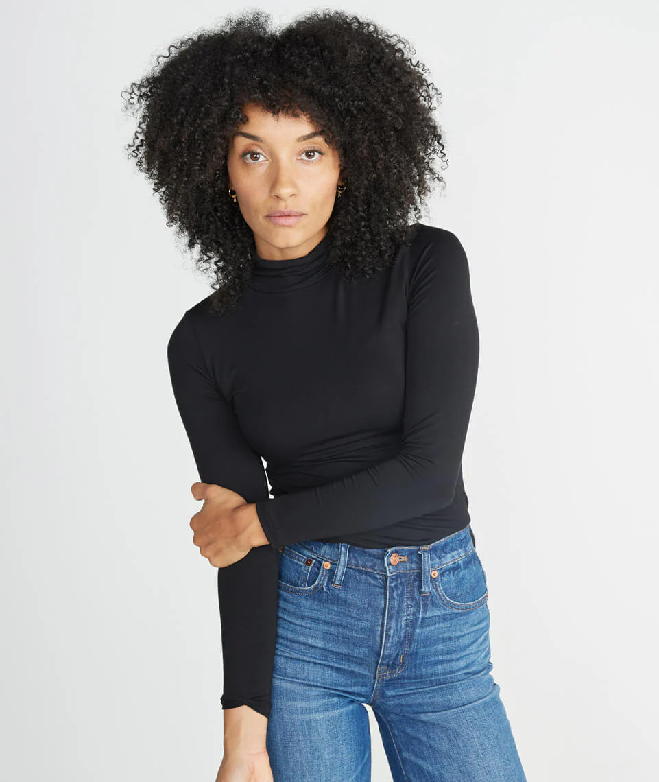 Magnolia Turtleneck in Black