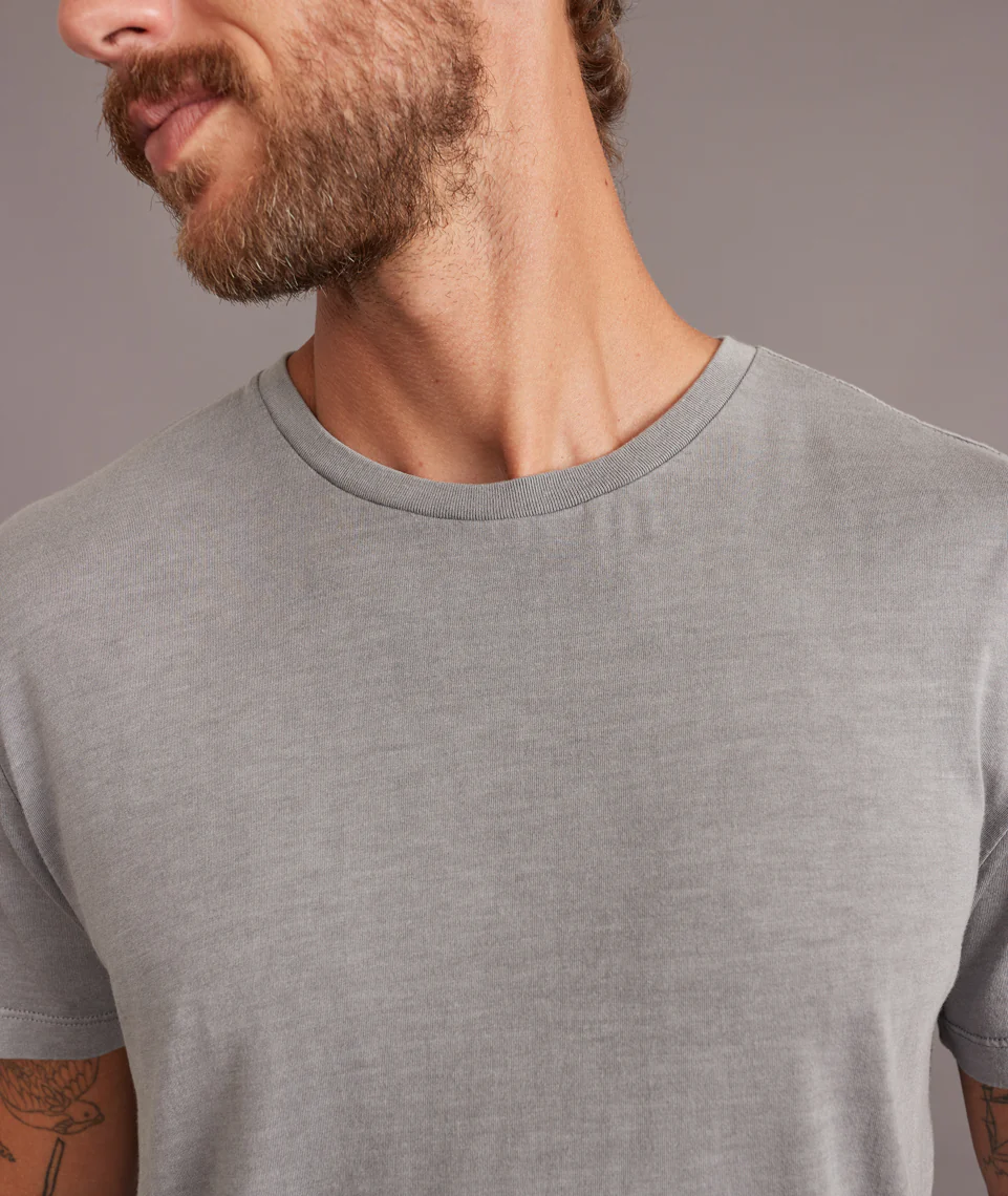 Signature Crew Tee in Frost Grey