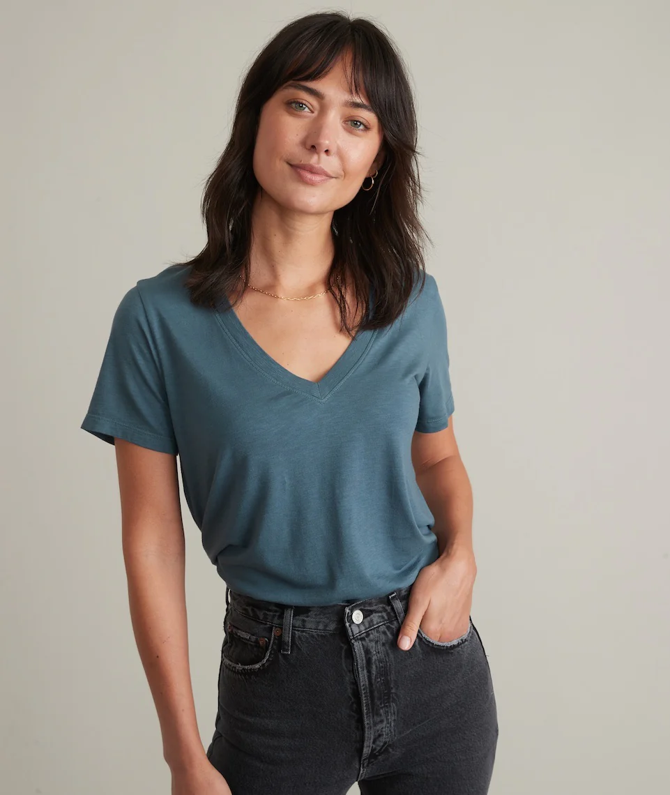 Boyfriend V-Neck Tee in Green Gables