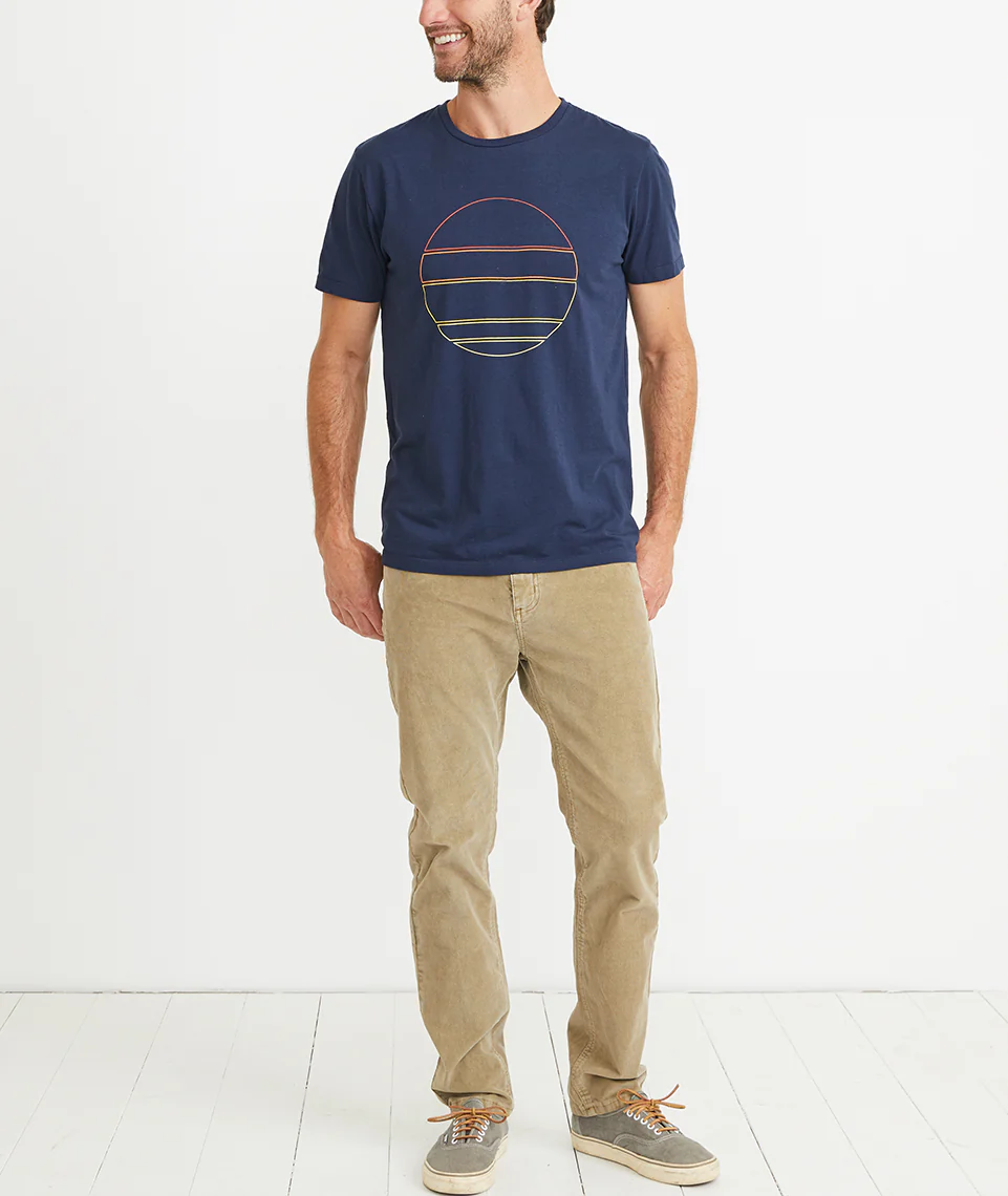 Sunset Outline Tee in Black Iris