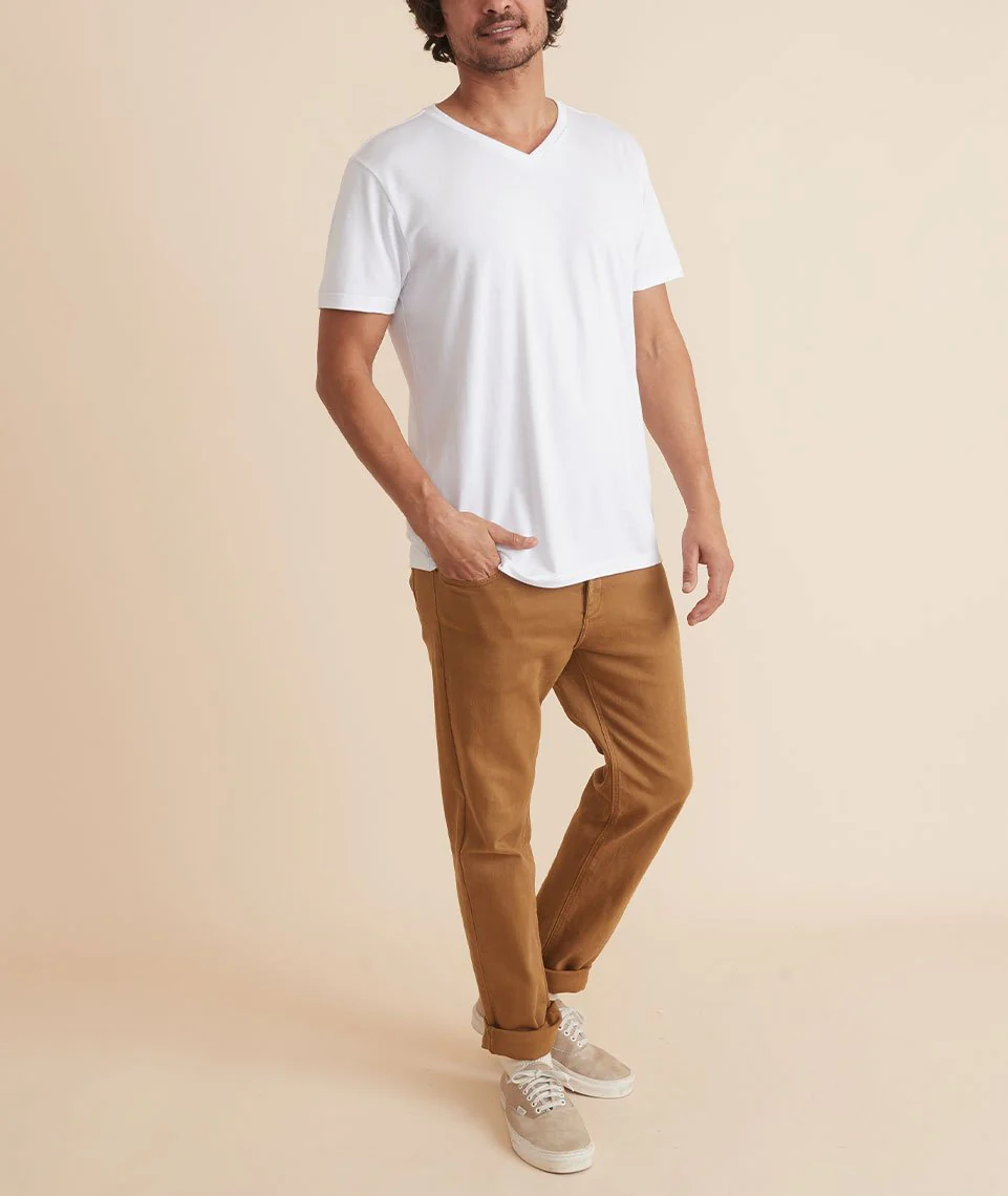 Signature V-Neck Tee in Pure White