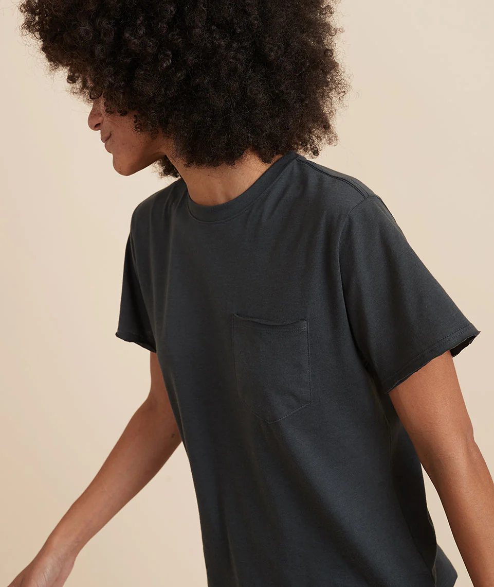 Boyfriend Crew Tee in Faded Black