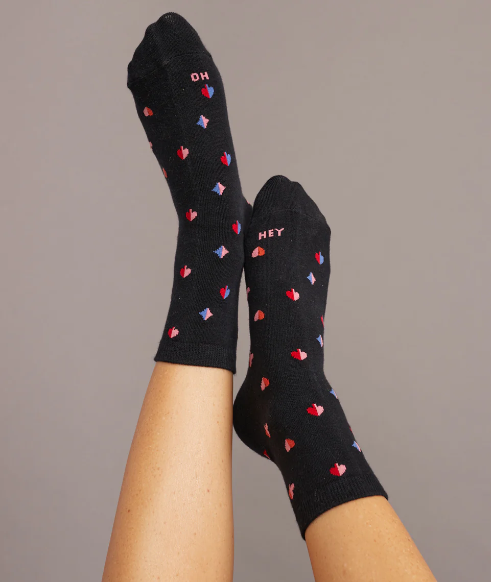 Hi-Ankle Sock in Black/Queen of Hearts