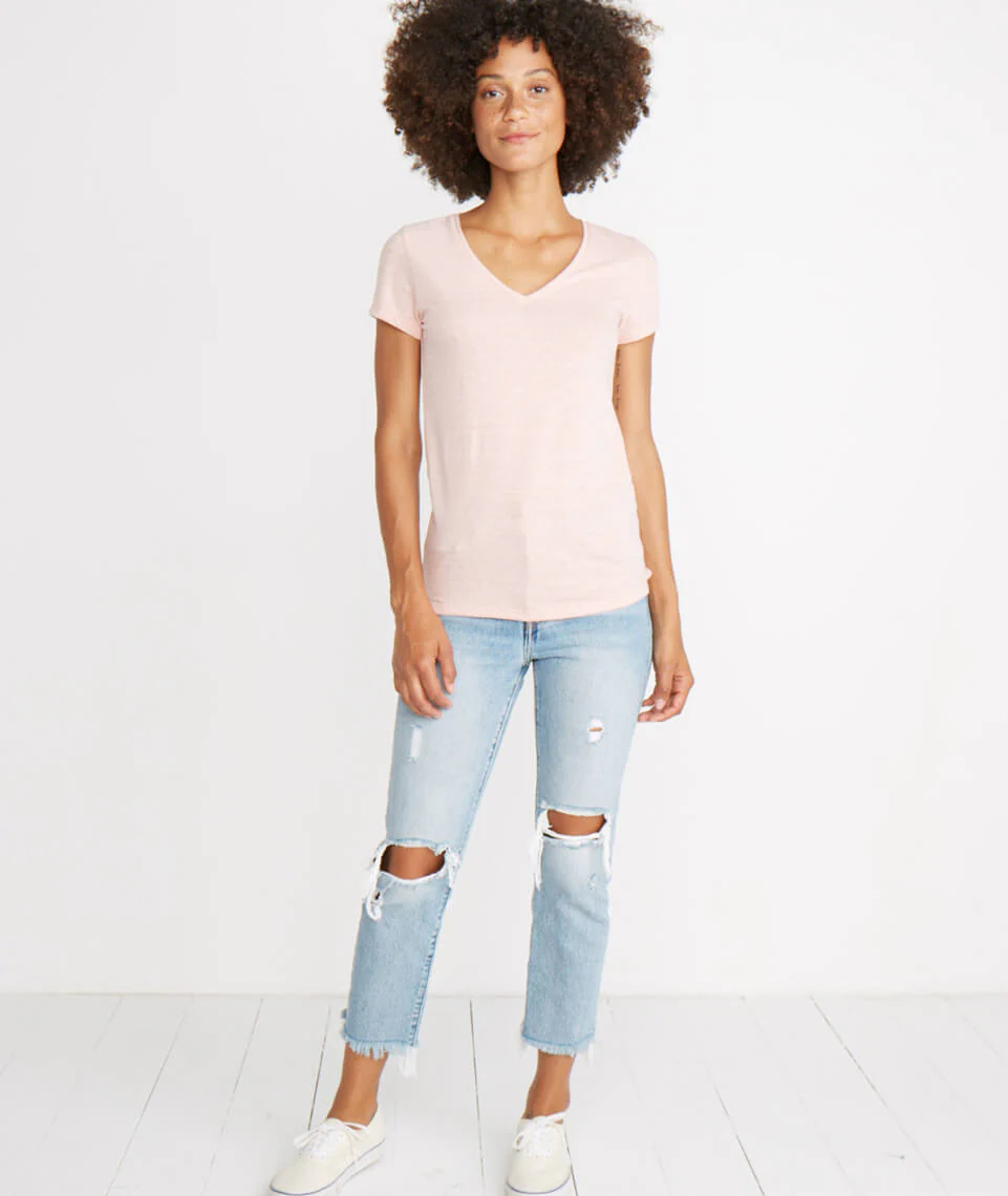 V-Neck in Vintage Peach