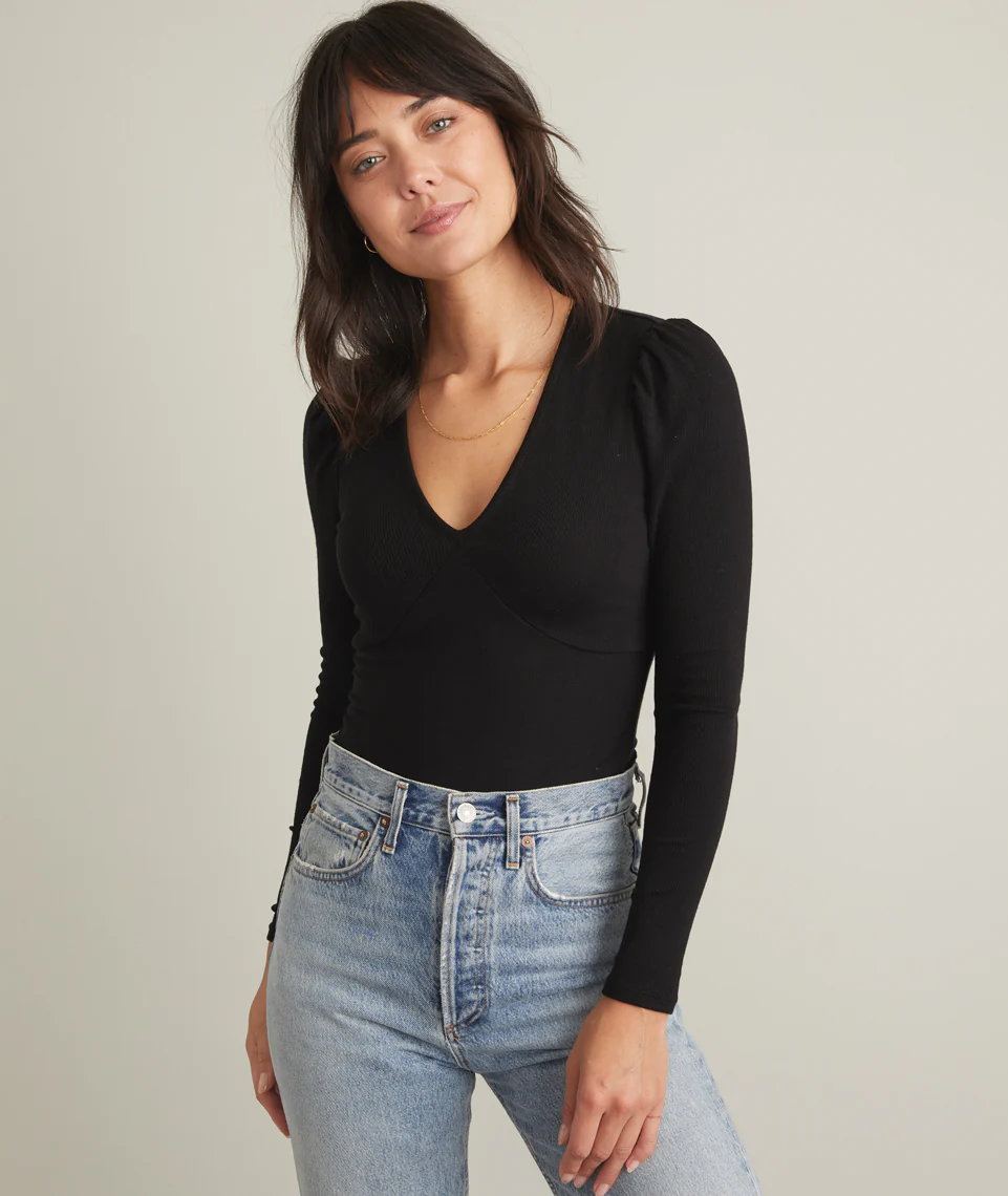 Lexi Rib V-Neck Top in Black