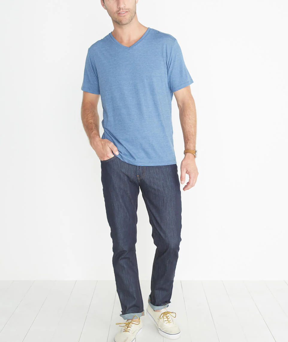 Signature V-neck in True Denim