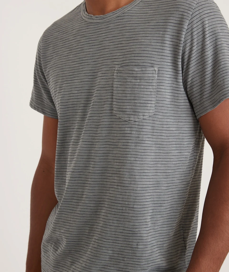 Saddle Hem Pocket Tee in Monument