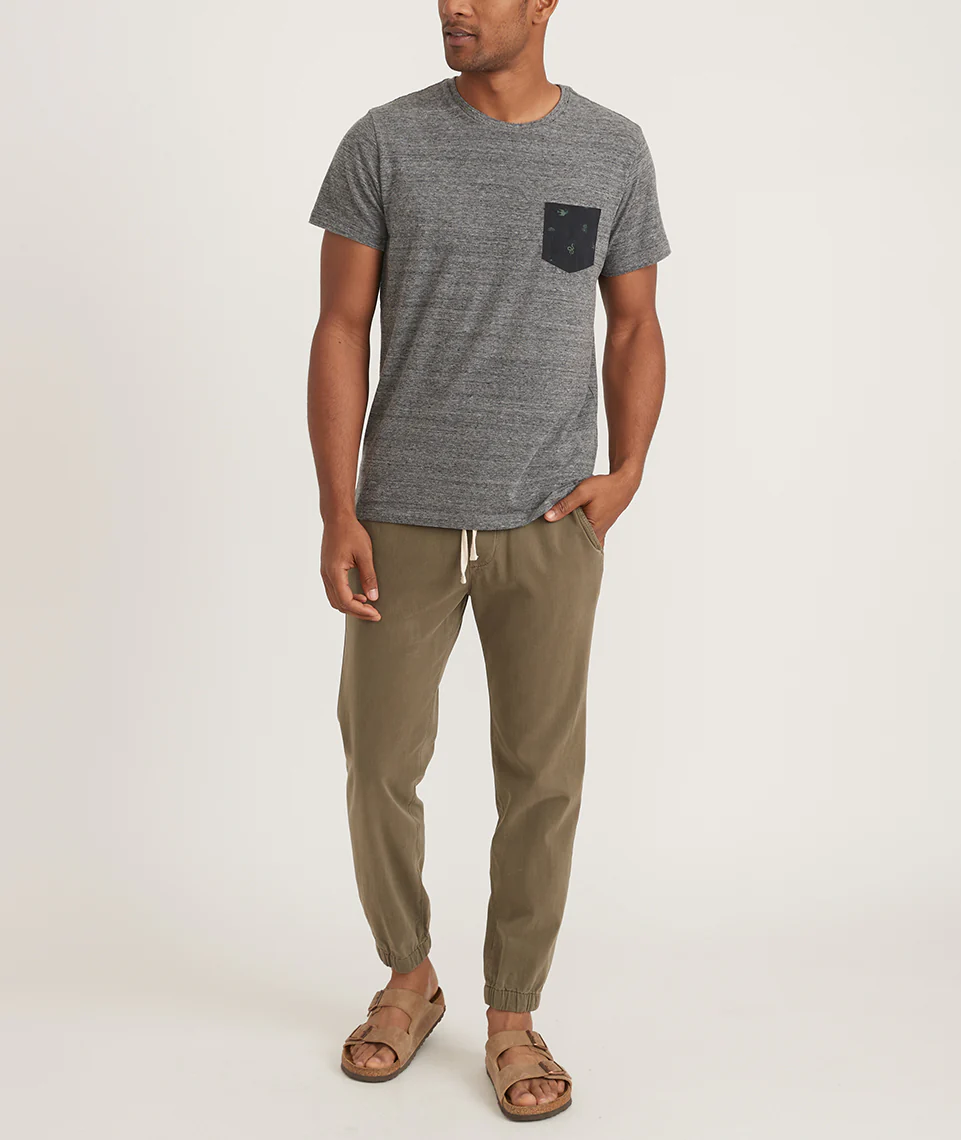 Signature Pocket Tee in Heather Grey Neps