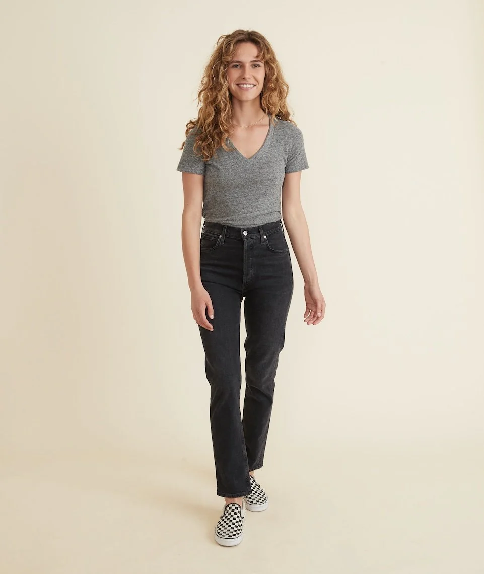 Classic V-Neck Tee in Mid Heather Grey