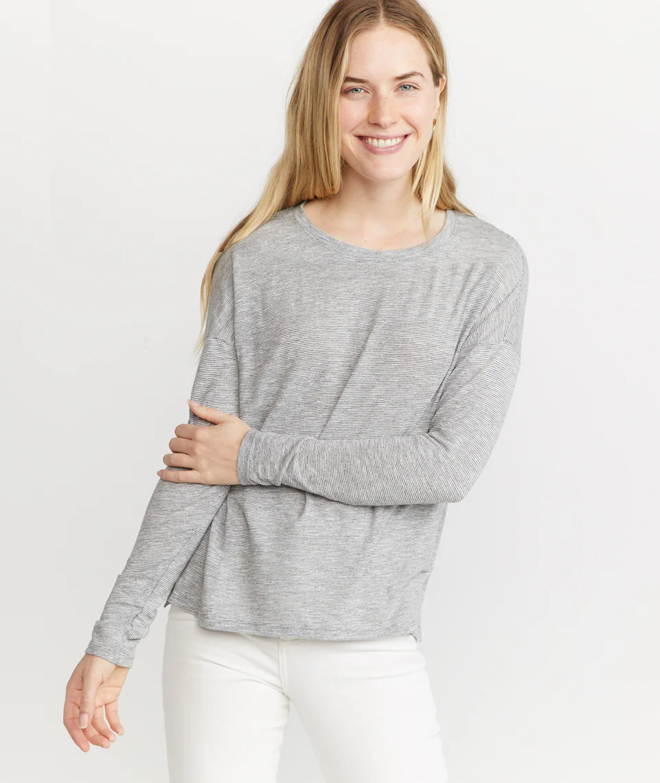 Mona in Long Sleeve Crew in Thin Grey/White Stripe
