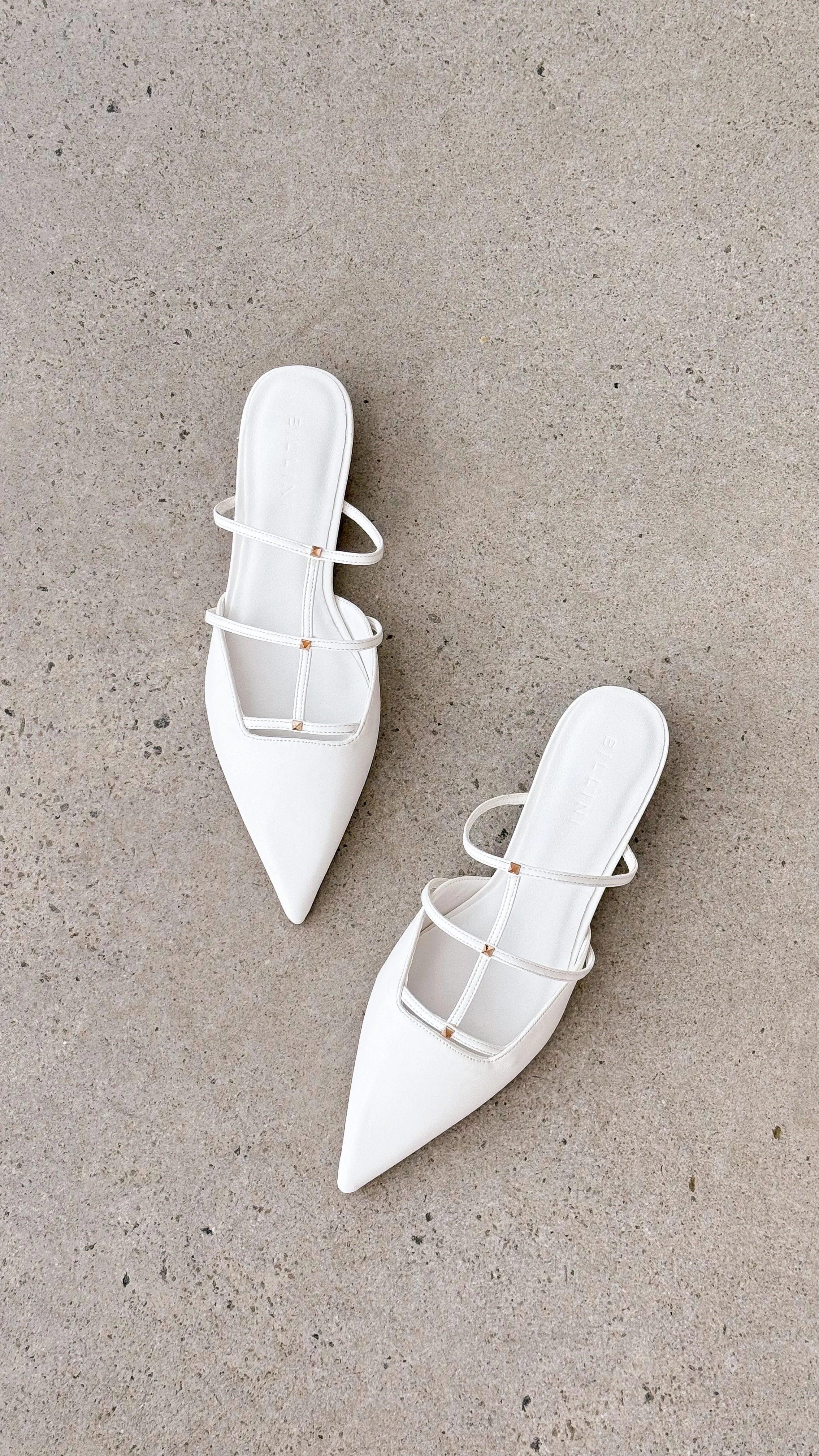 Carver Ballet Flats - White