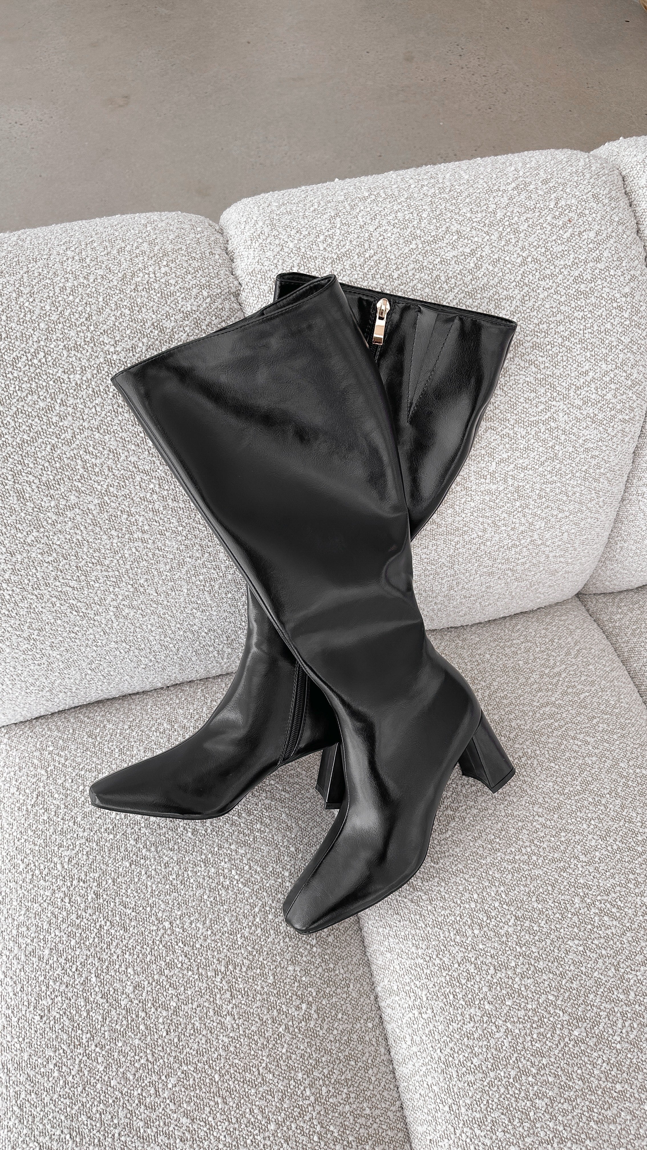 Friska Boot - Black Shimmer