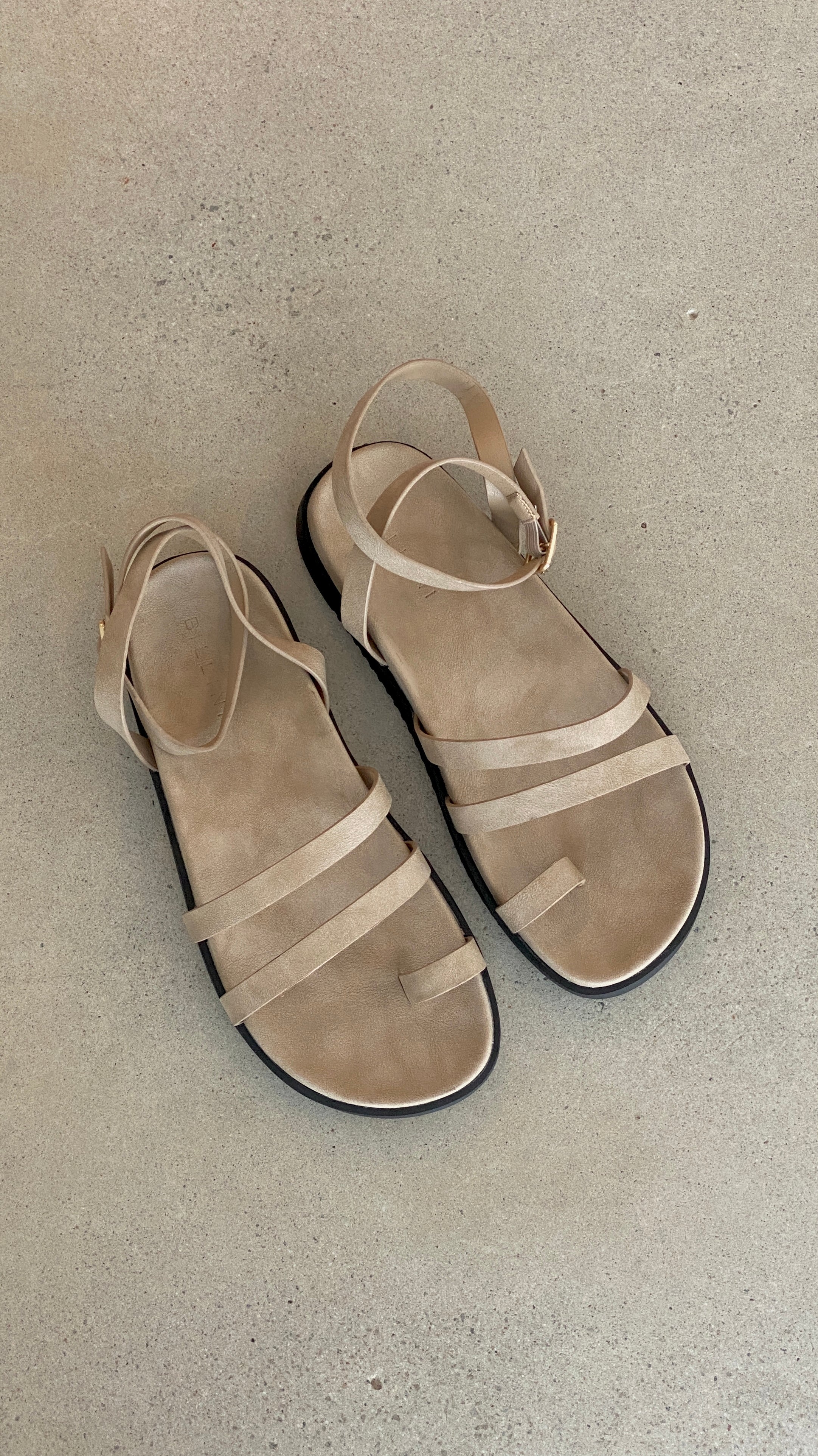 Astrid Sandal - Taupe Nubuck