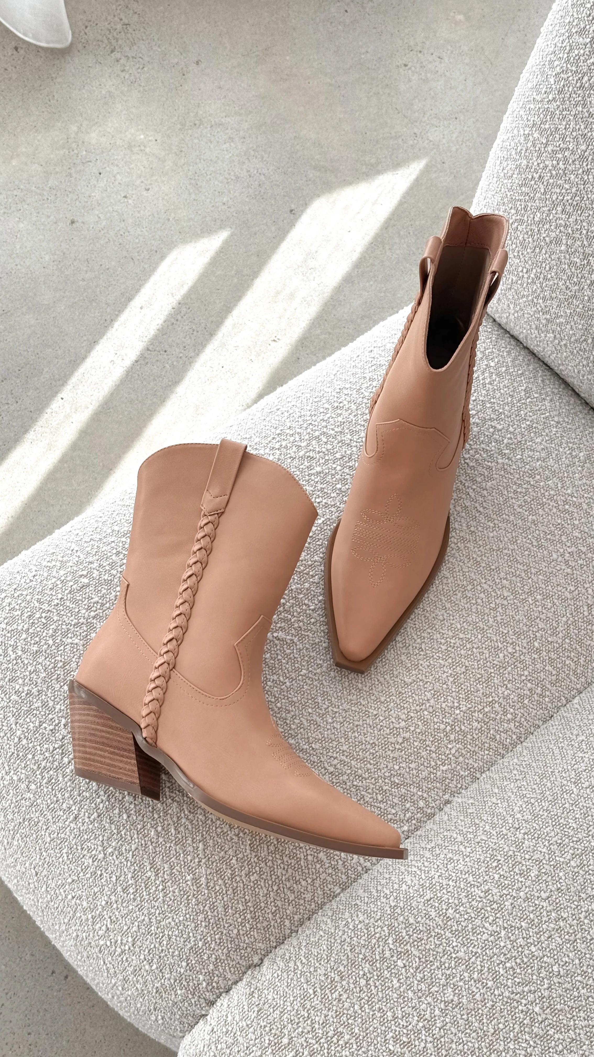 Ellenora Boots - Desert