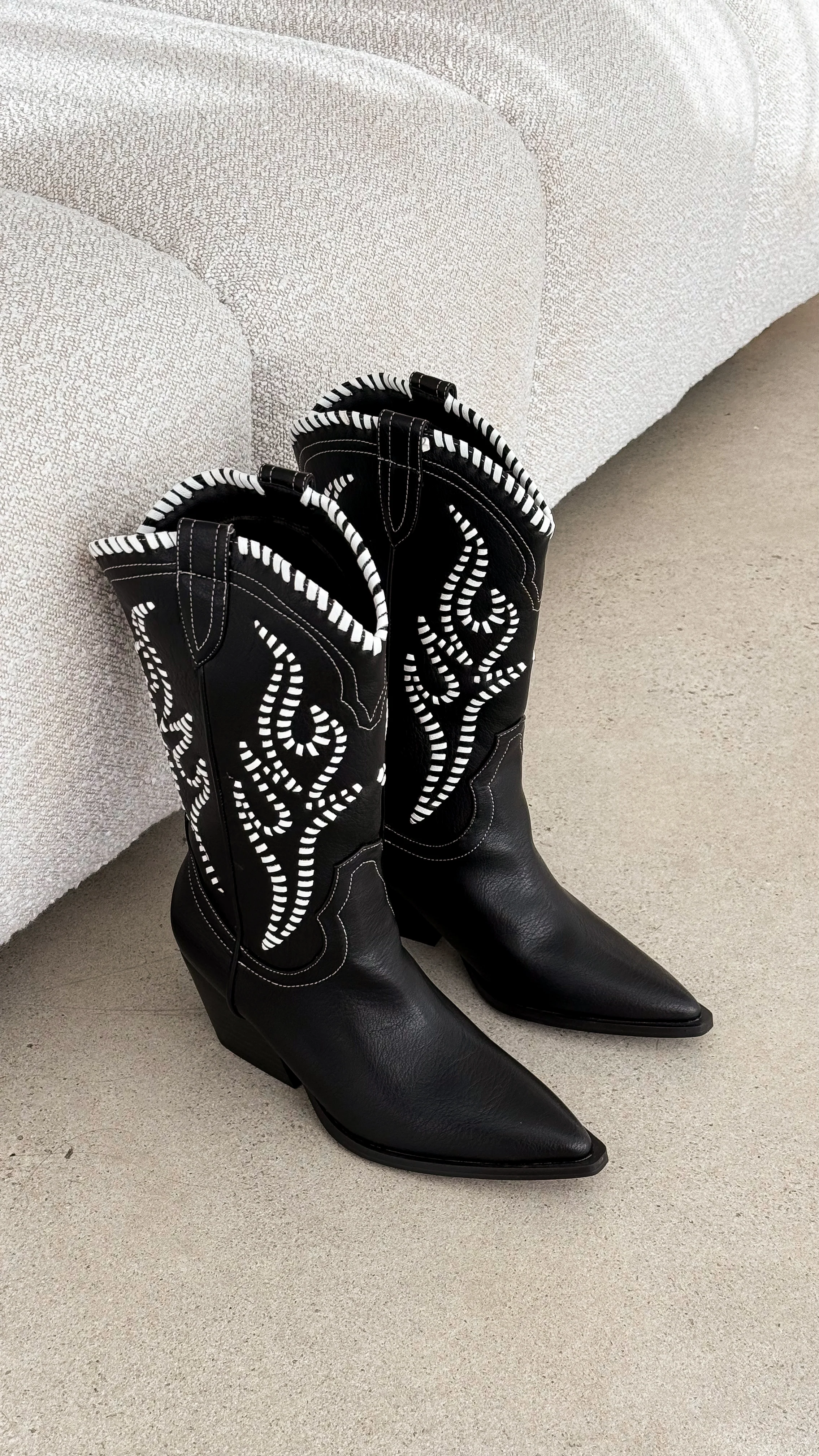 Avalee Boots - Black