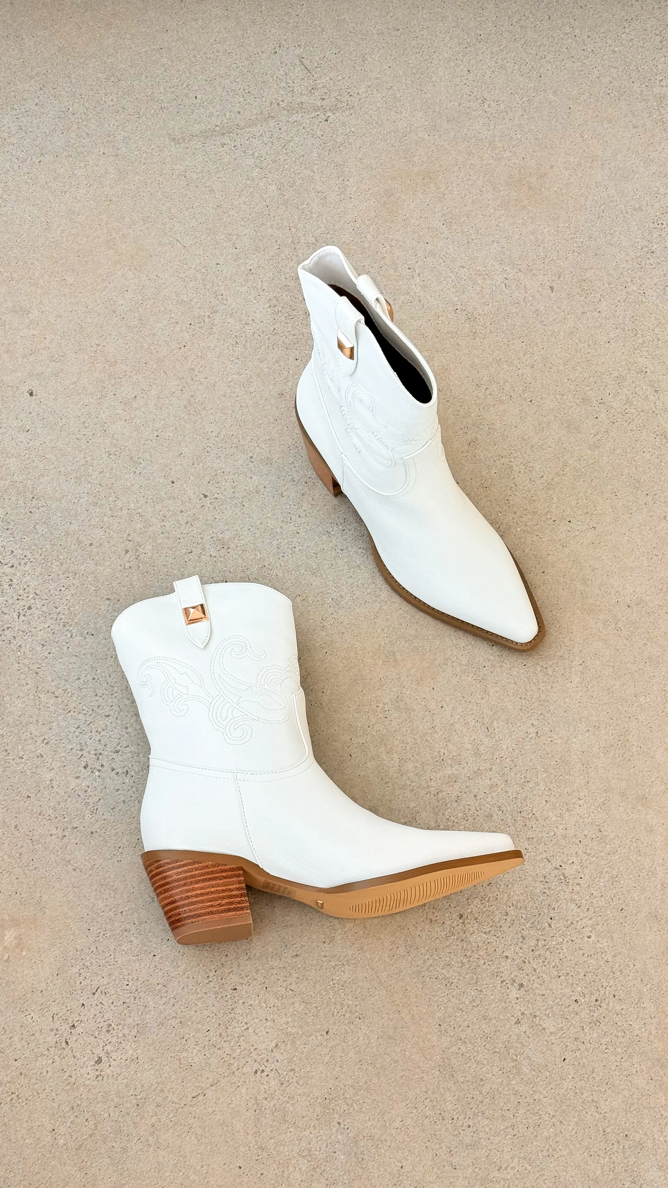Darla Boots - White