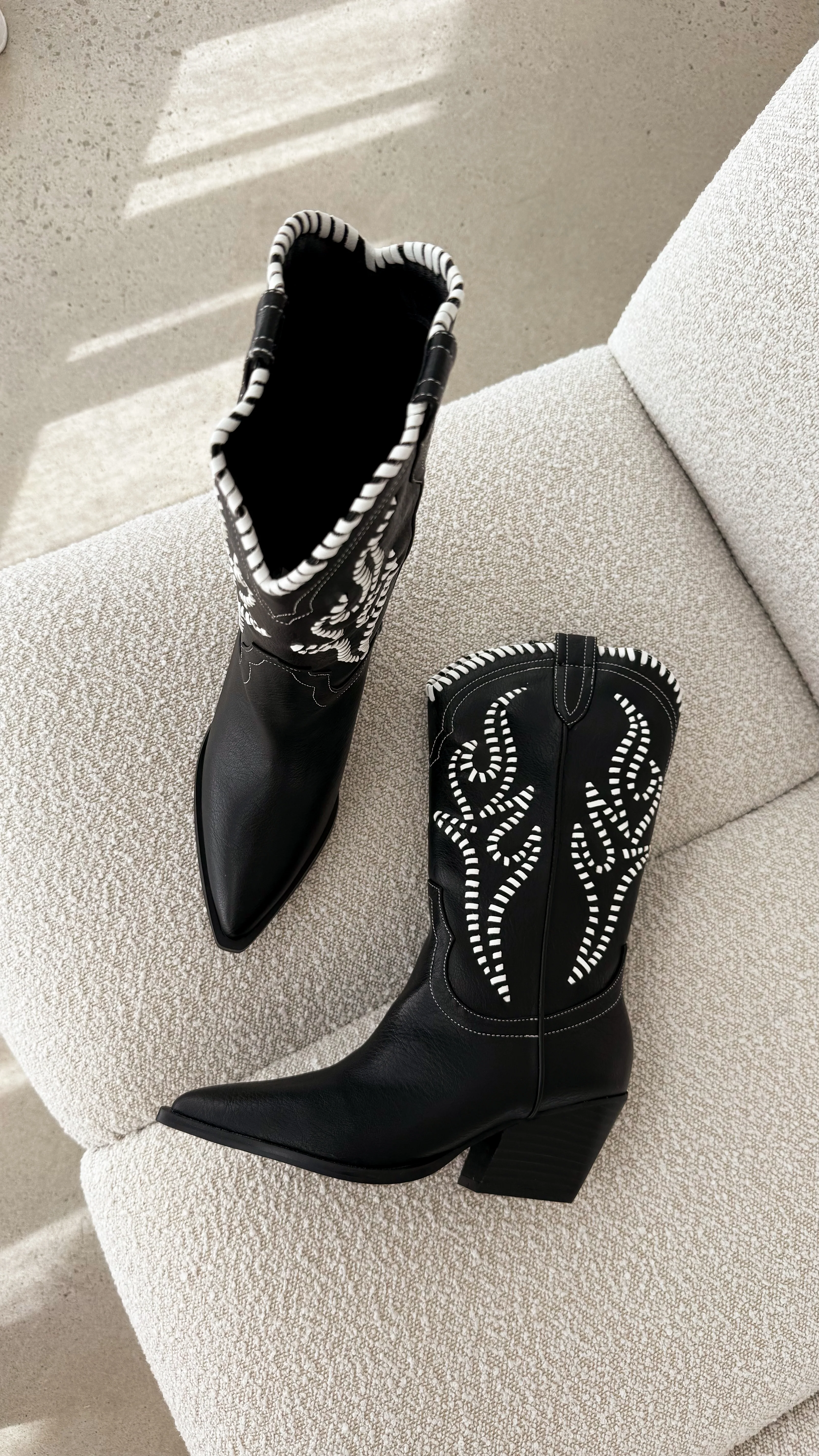 Avalee Boots - Black