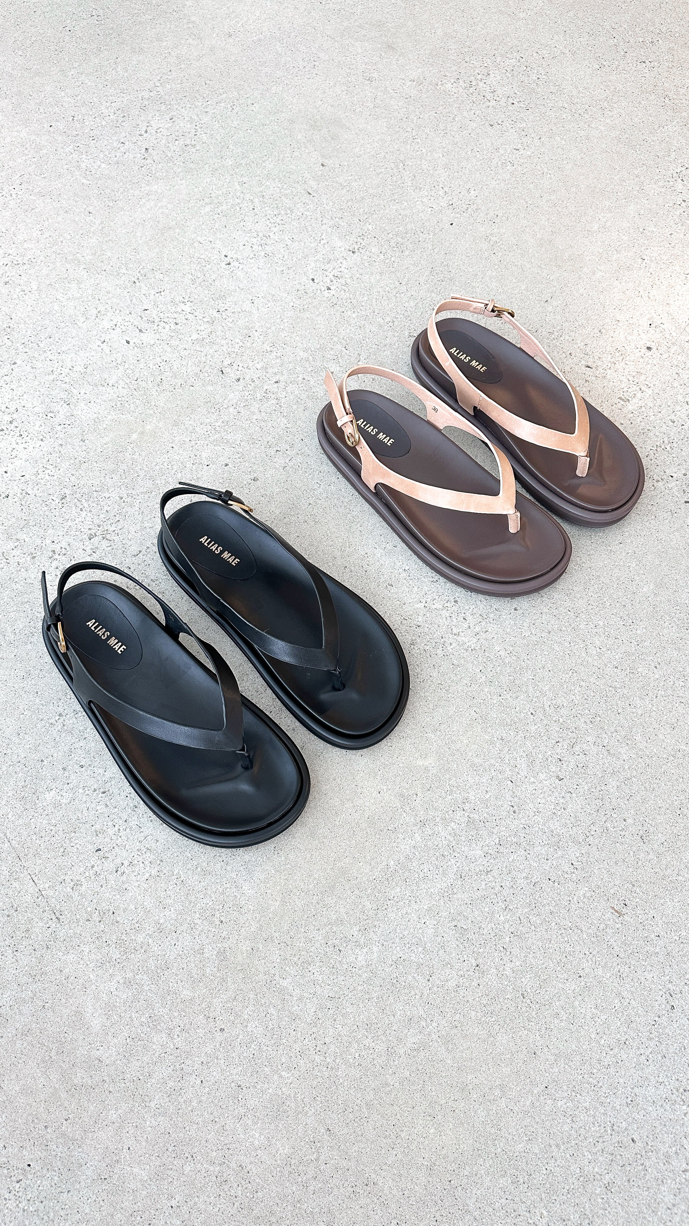 Daisy Slide - Natural Leather