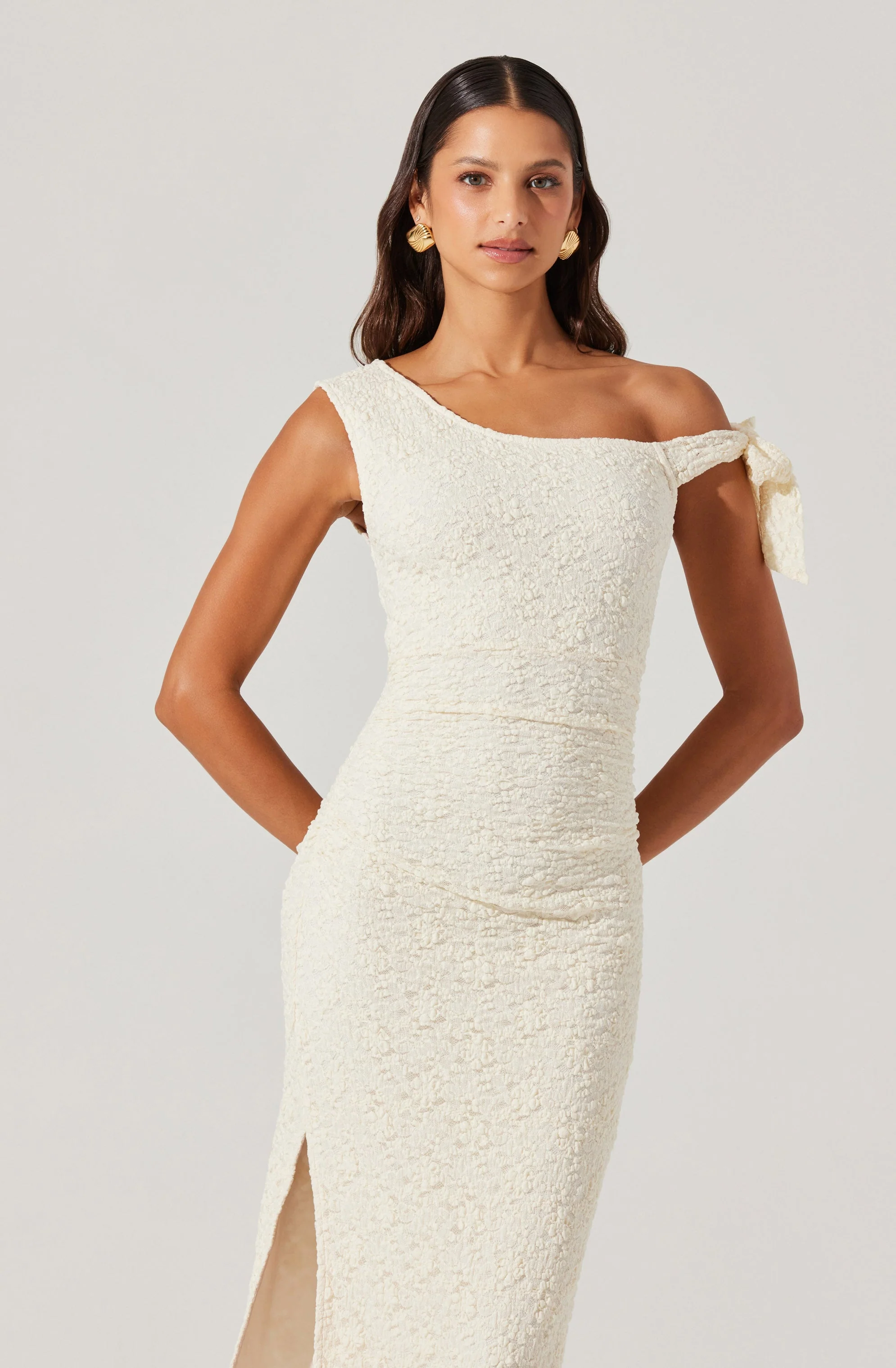 Emely Off Shoulder Midi Dress