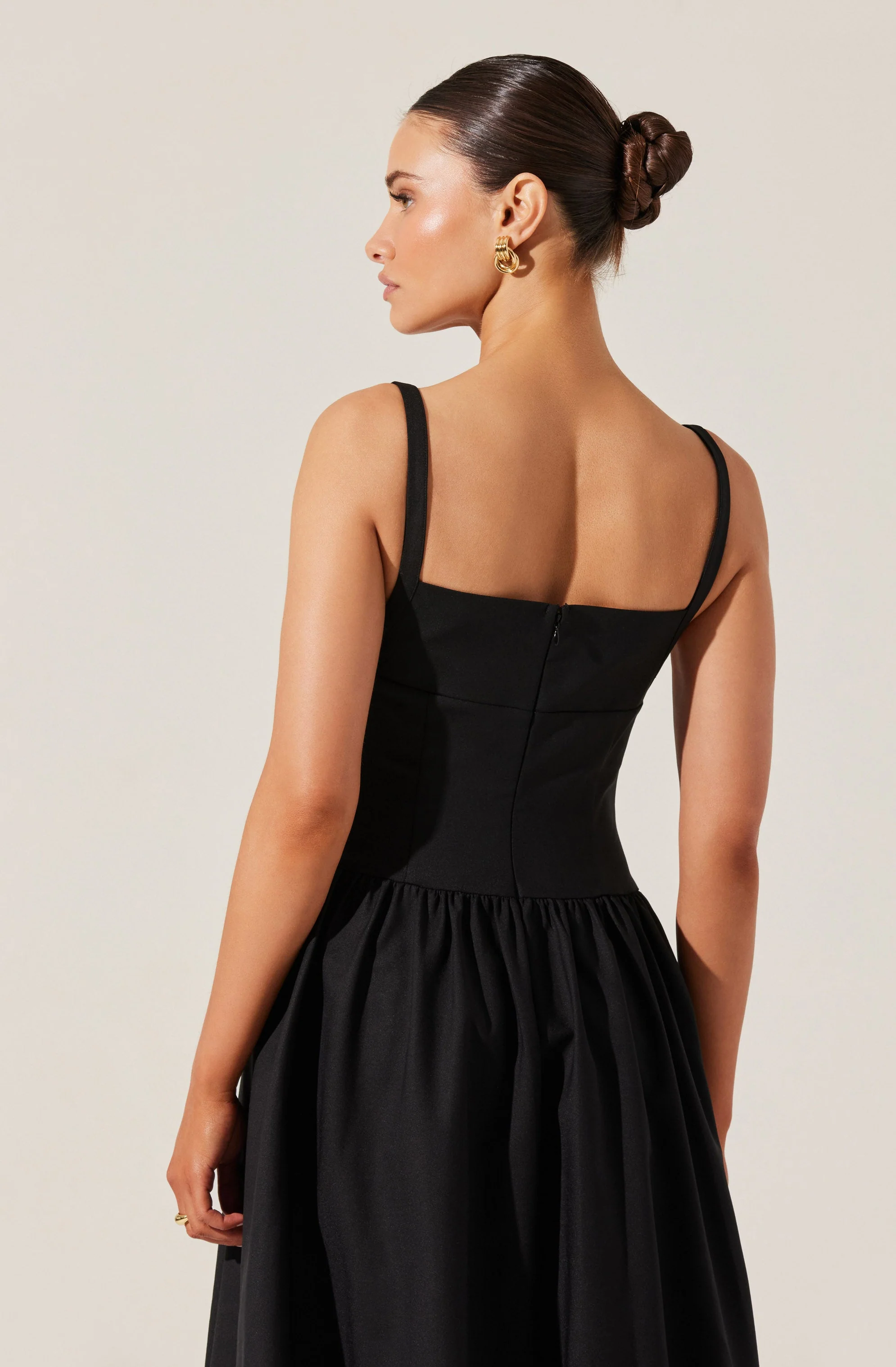 Jevi Sleeveless Bubble Midi Dress