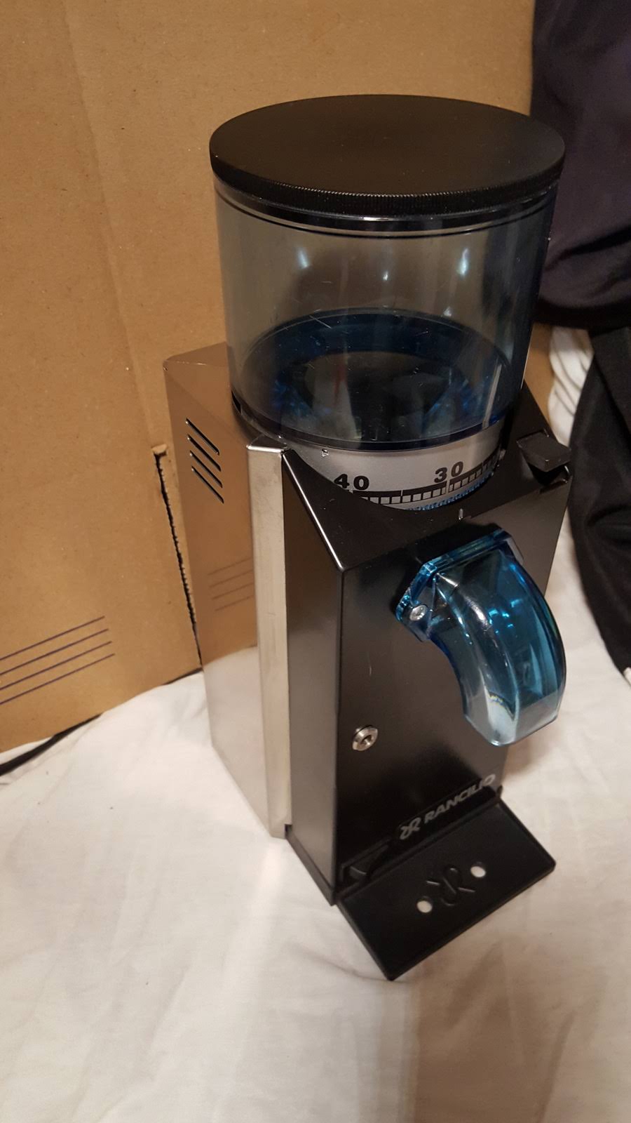 Rancilio Rocky SD Doserless Coffee Grinder itusts