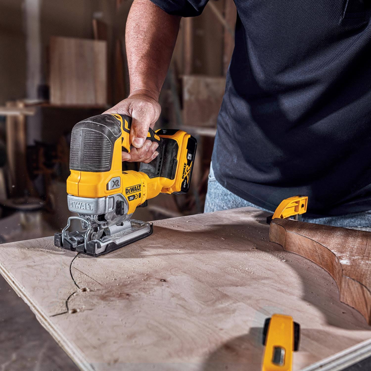 DeWalt 20V Max XR Cordless Jig Saw Kit DCS334P1 itusts