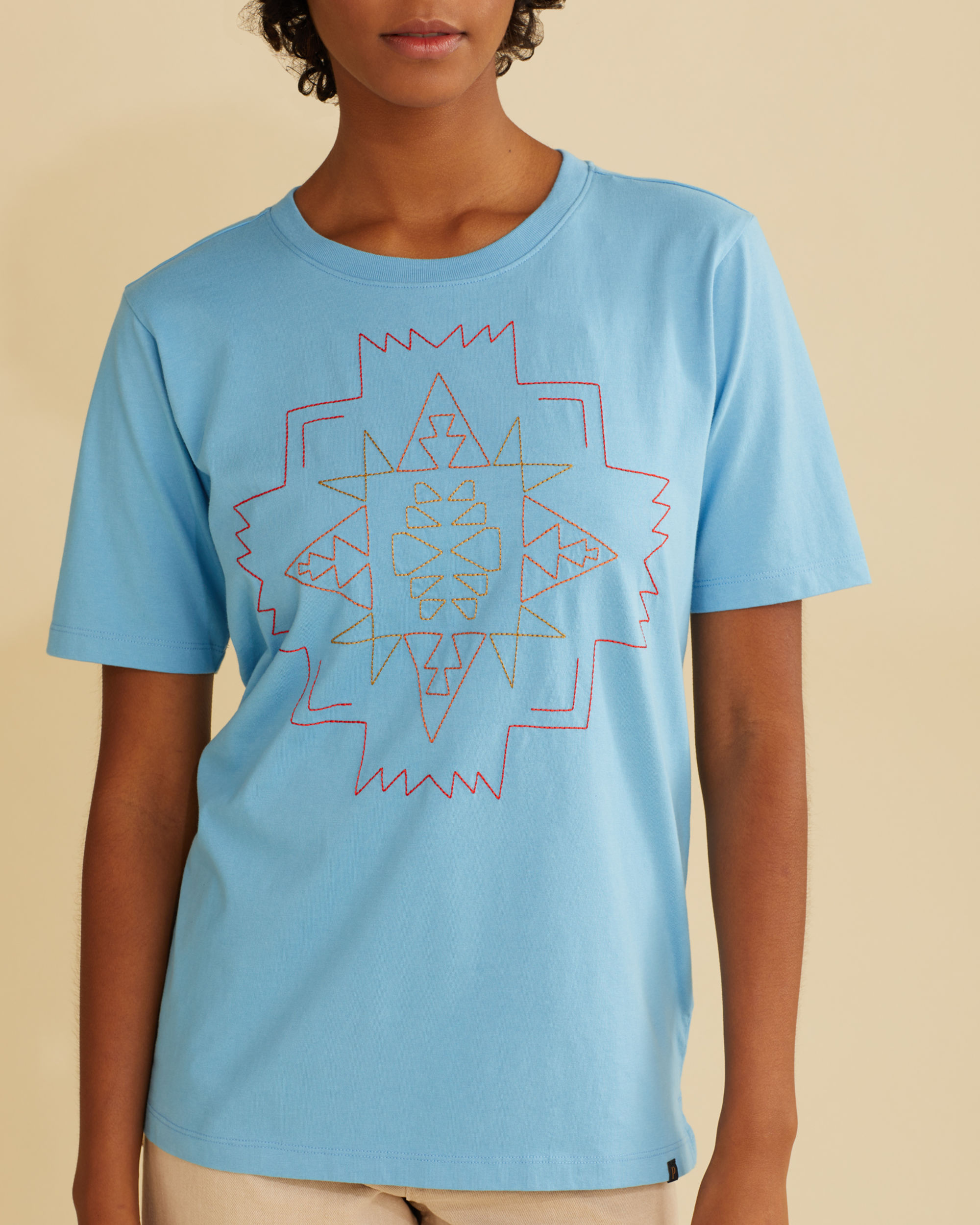 WOMEN'S DESCHUTES EMBROIDERED TEE