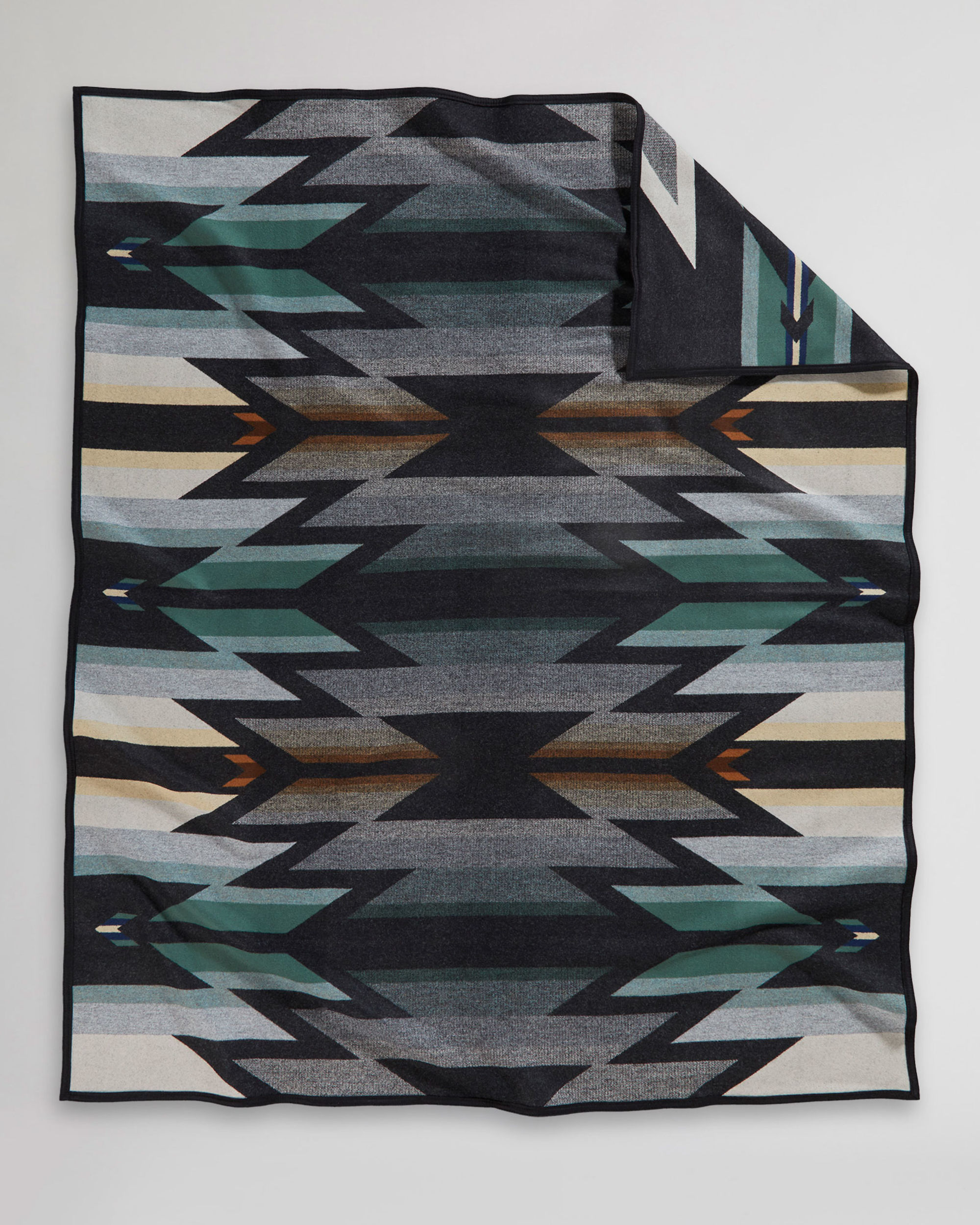 WYETH TRAIL BLANKET