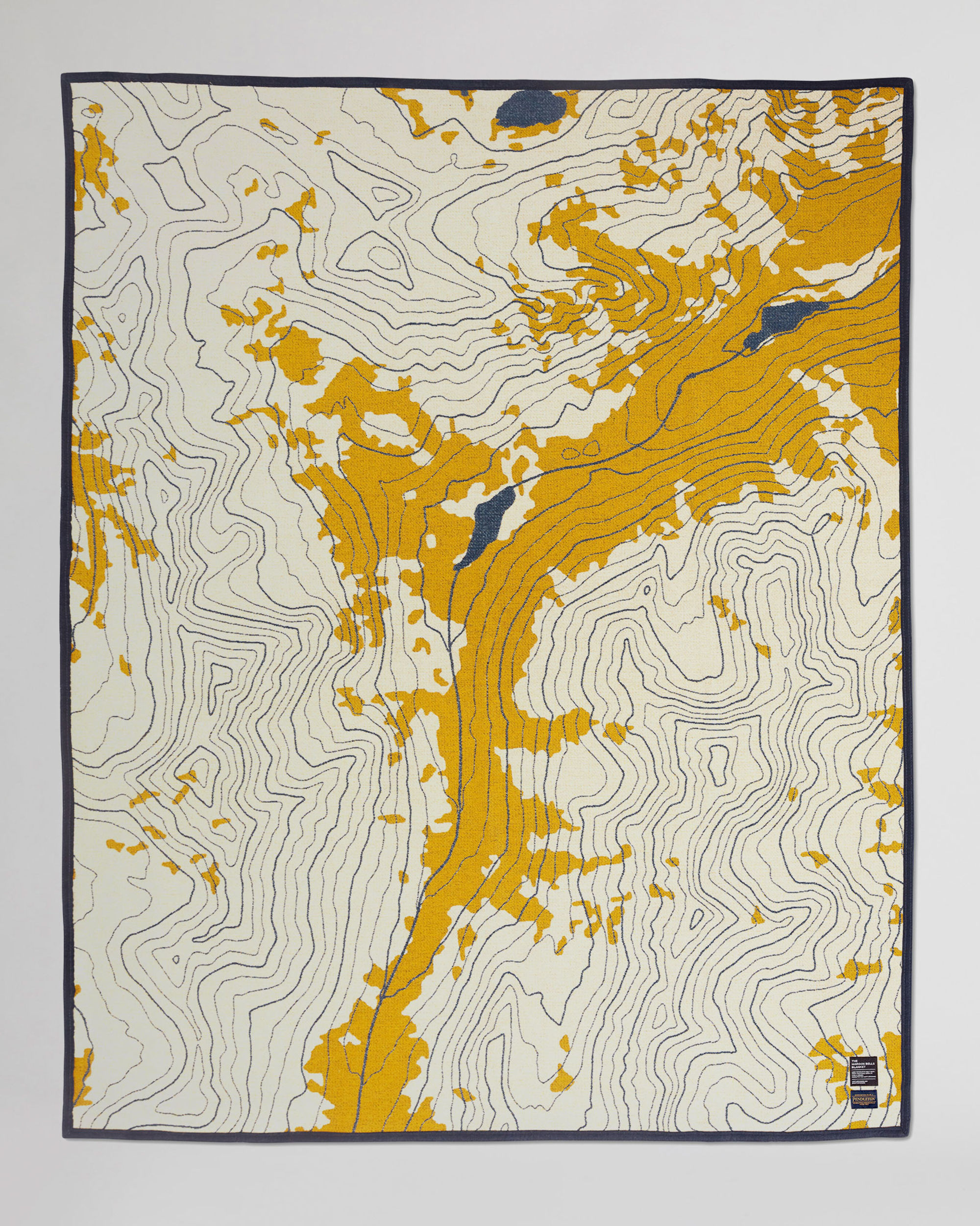 NORTH DRINKWARE X PENDLETON MAROON BELLS BLANKET
